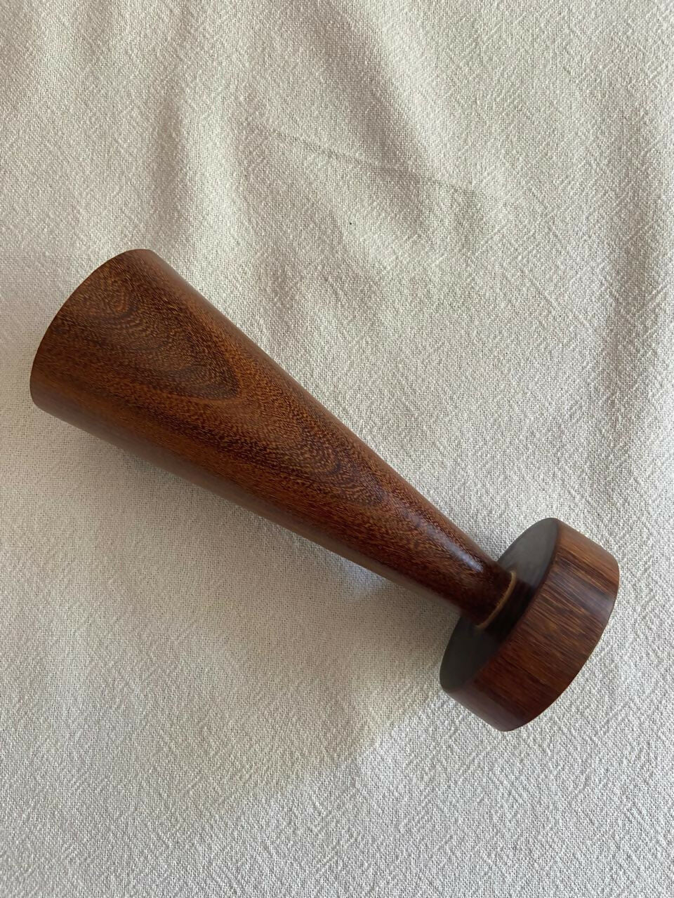 Castiçal em madeira brasileira (DMPS_047)