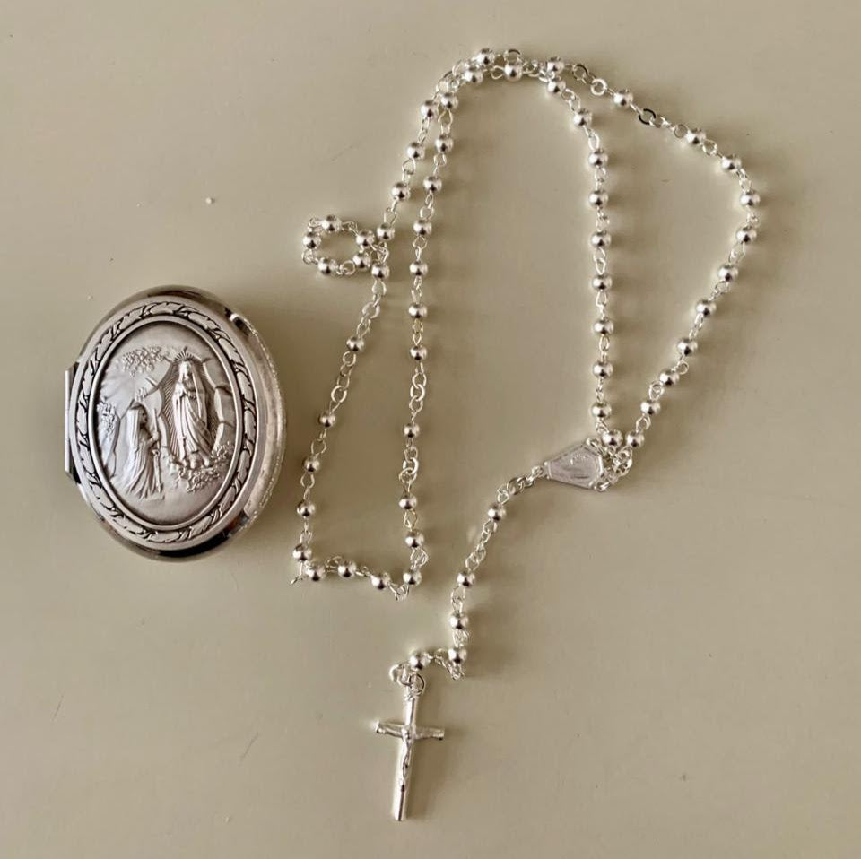 Porta-terço de Lourdes com terço