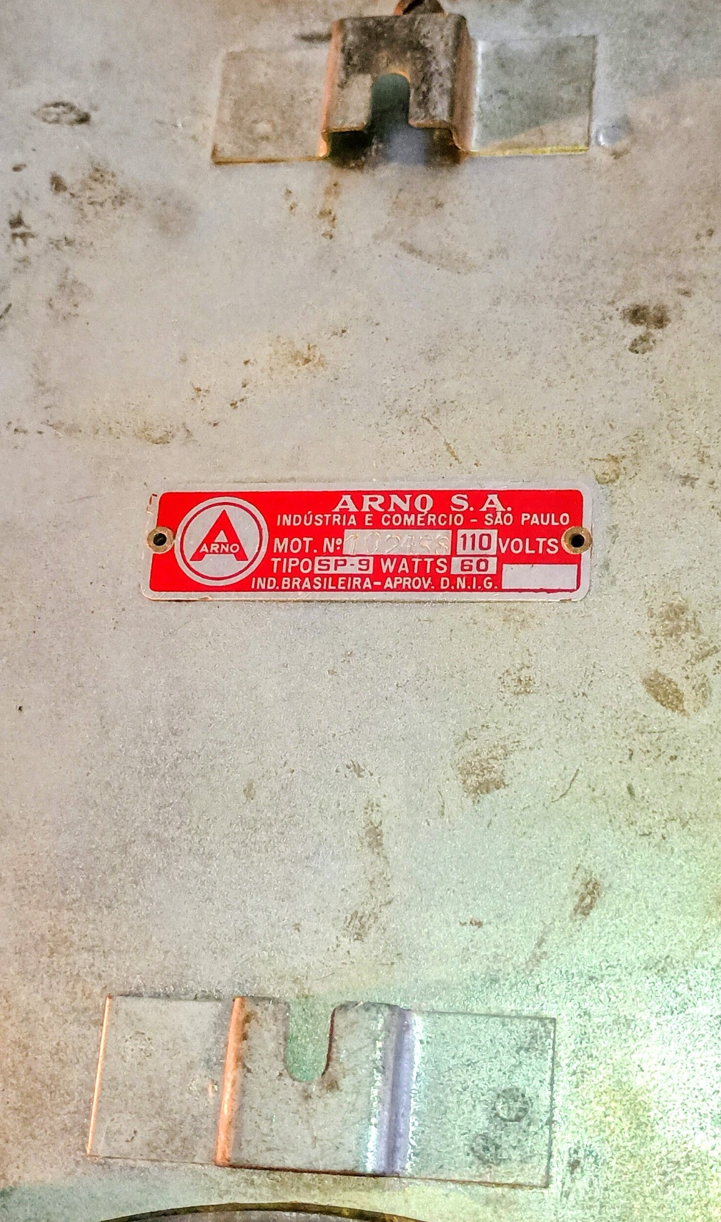 VENTILADOR ARNO EP-5 – DÉCADA DE 1950 | ALUMÍNIO FUNDIDO | HÉLICE EM ALUMÍNIO | FUNCIONANDO | PEÇA DE COLEÇÃO