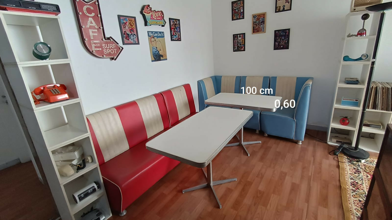 Conjunto de Sofás retro com mesa