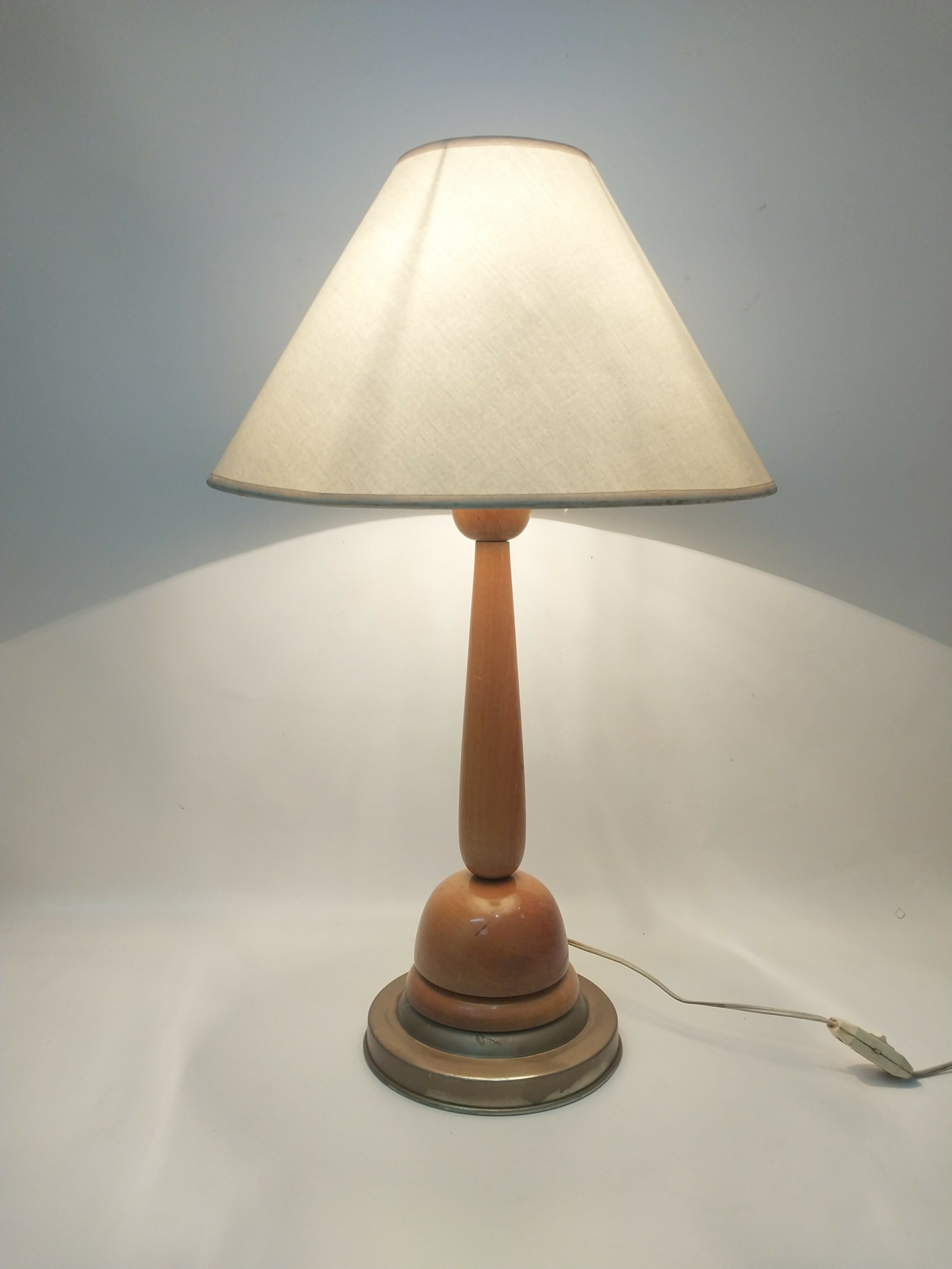 Abajur Antigo em Madeira Torneada