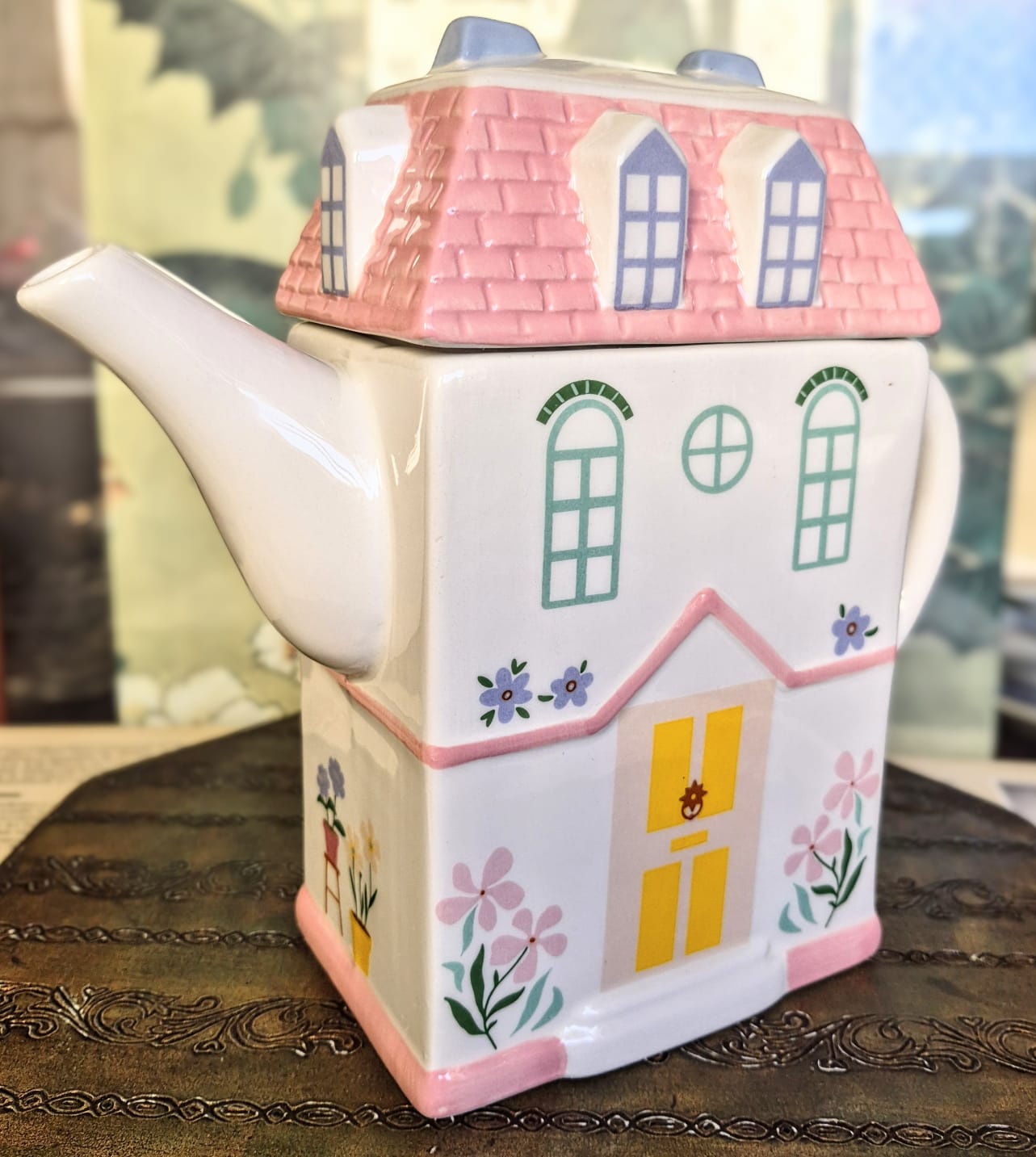 Conjunto para café e/ou chá em porcelana tcheca Thun com overmark da Linea (famosa distribuidora europeia de presentes e decoração)