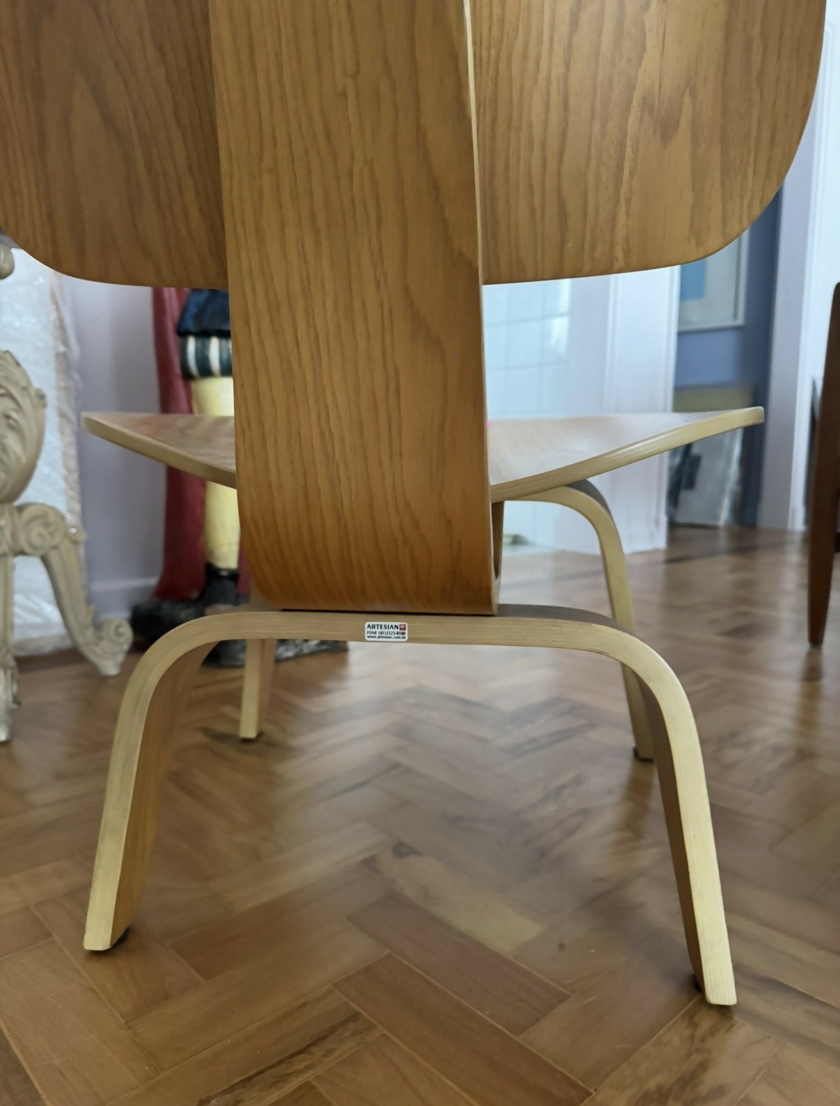 Cadeira Vitra LCW EAMES - iconic