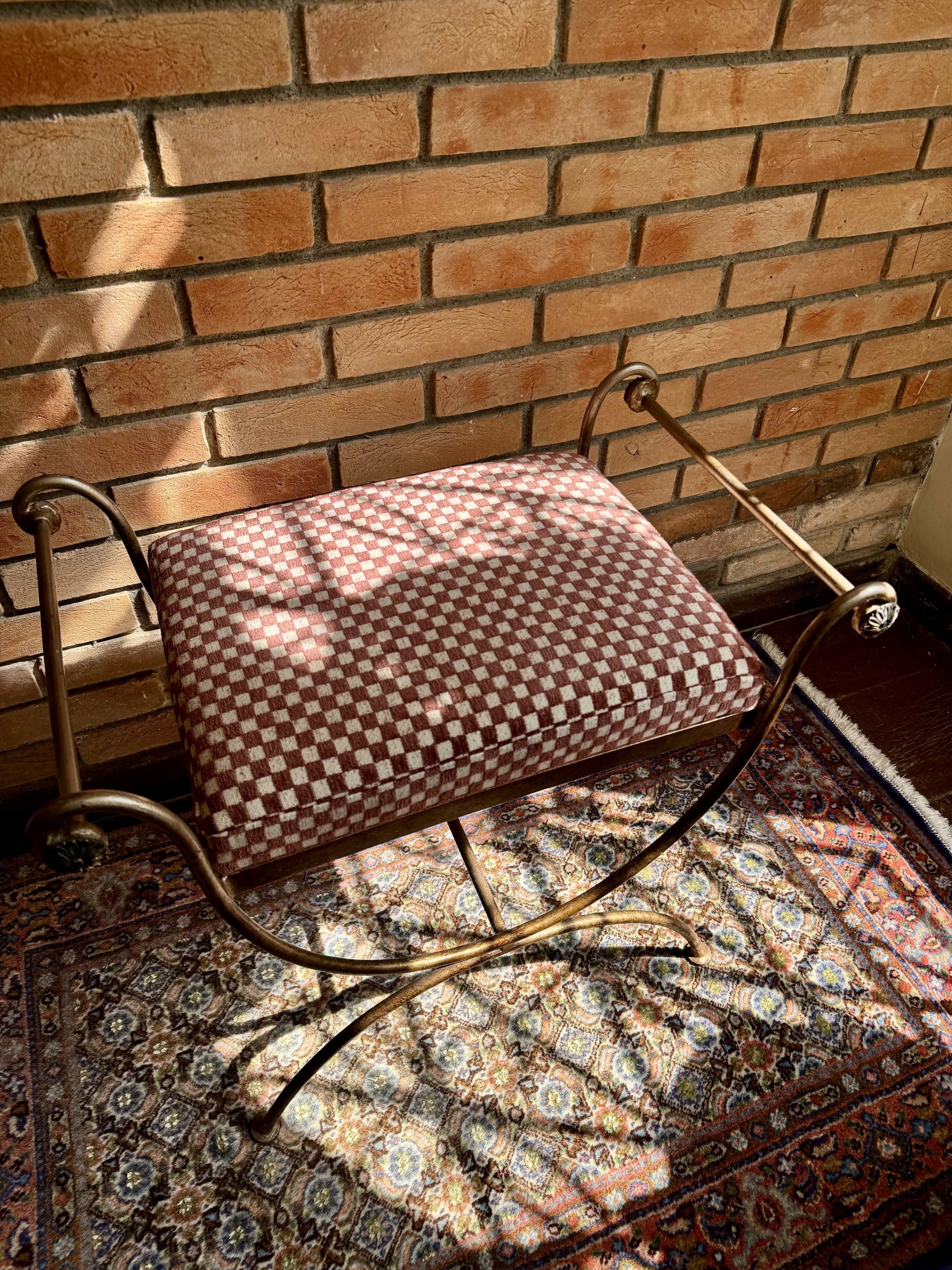 Banquetas Ferro Dourado Antigo Almofadas Tecido Jacquard Branco Casa (valor unitário)