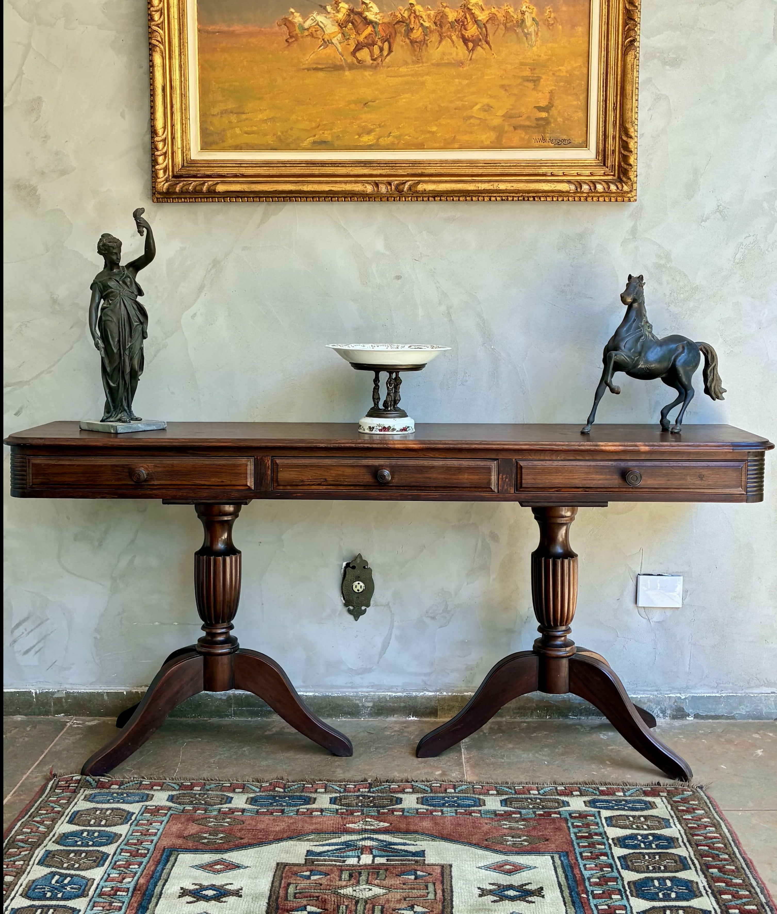 Aparador Clássico em Madeira