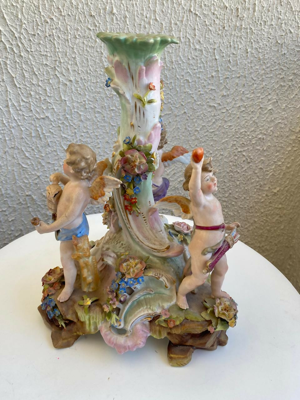 Centro de mesa antigo em porcelana alemã – estilo Dresden (Sitzendorf)