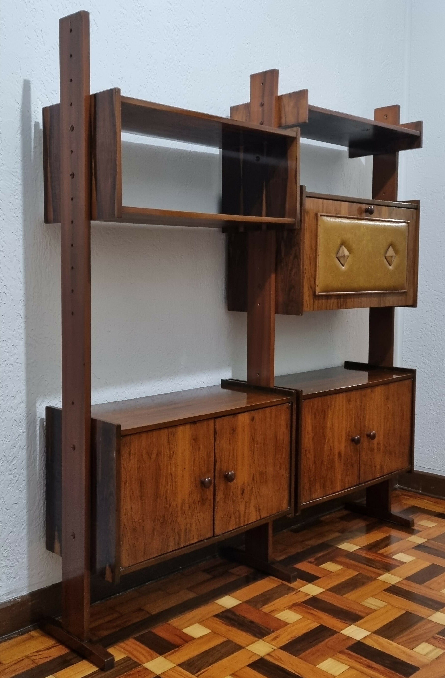 Estante modular Caviúna