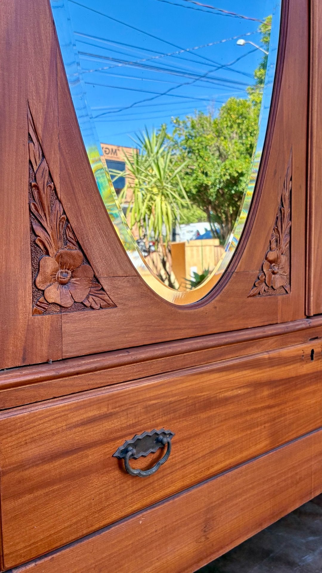 Guarda-Roupa Art Nouveau em Madeira com Espelhos bisotados