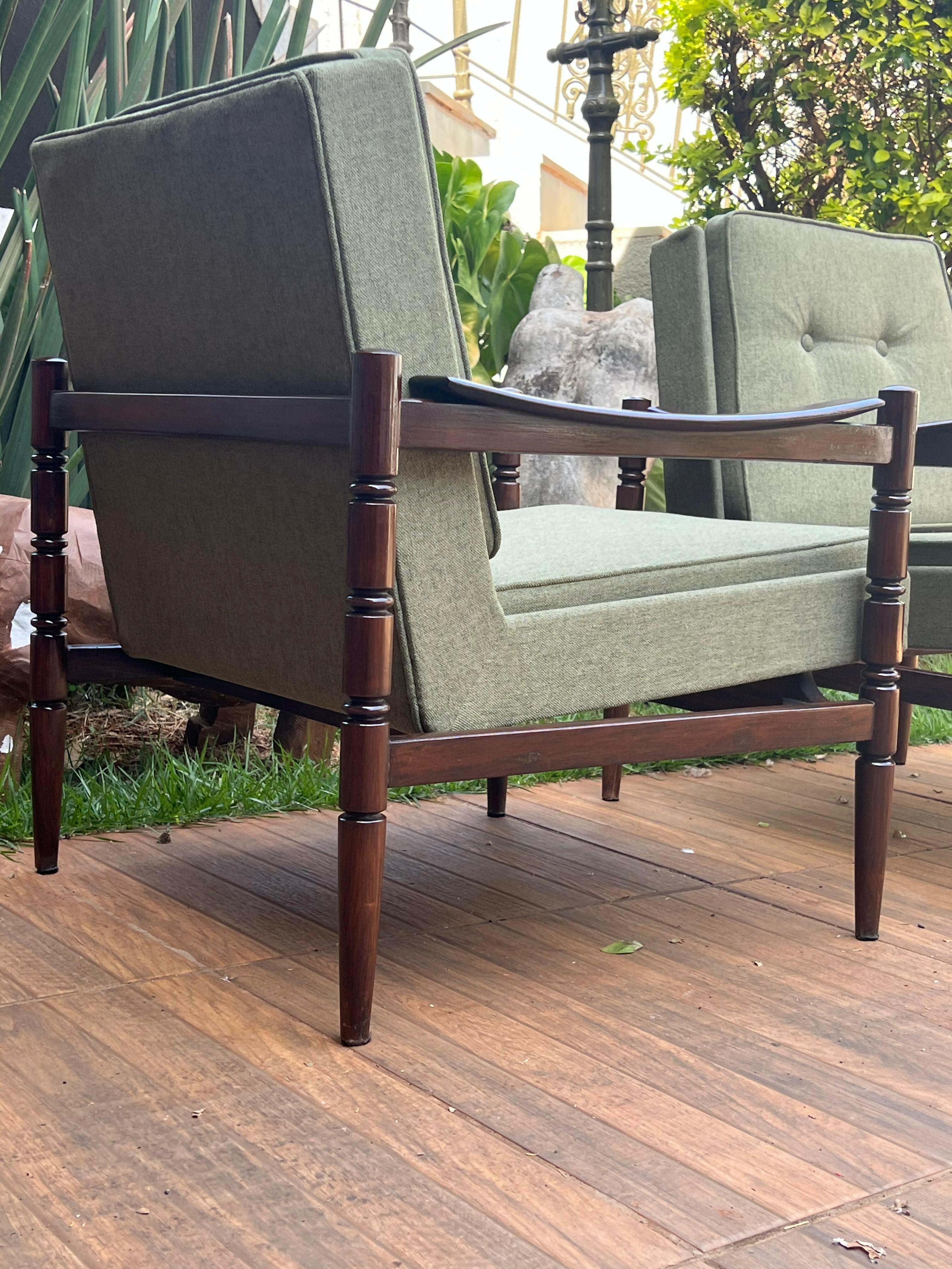 Par de Poltronas Design anos 60