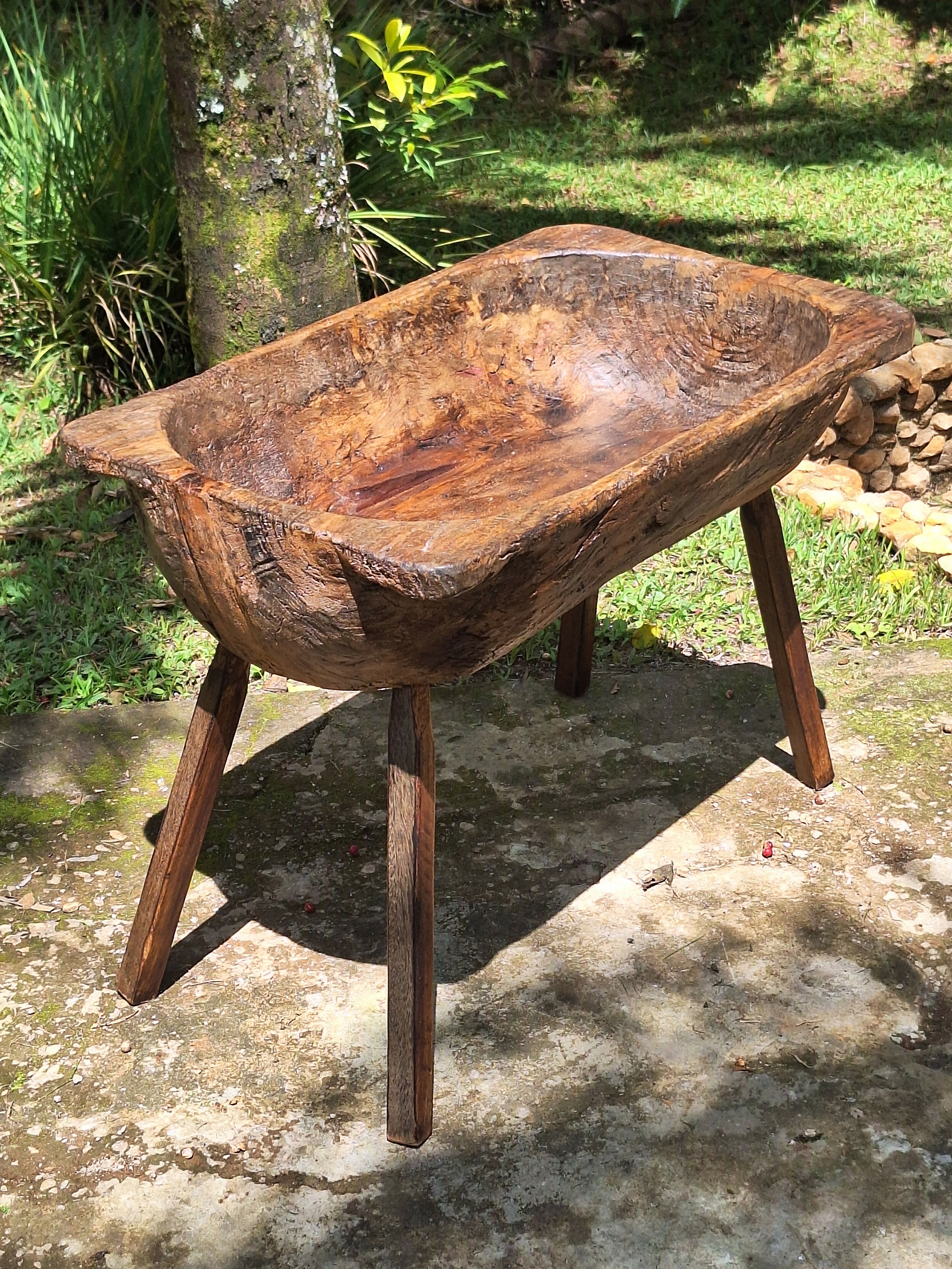 Gamela Antiga com Pés Madeira Maciça Garimpo Mineiro