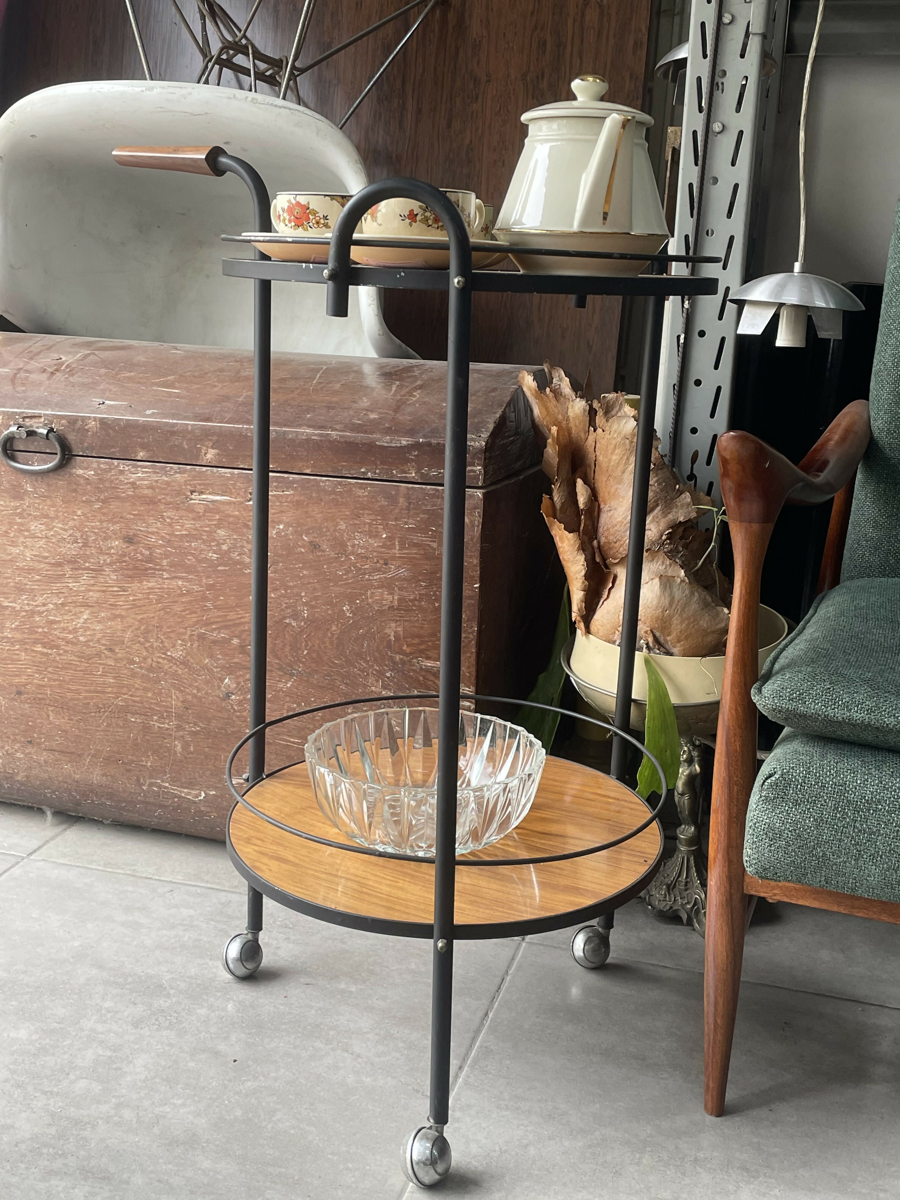 Mesa Carrinho em Madeira Maciça + Ferro