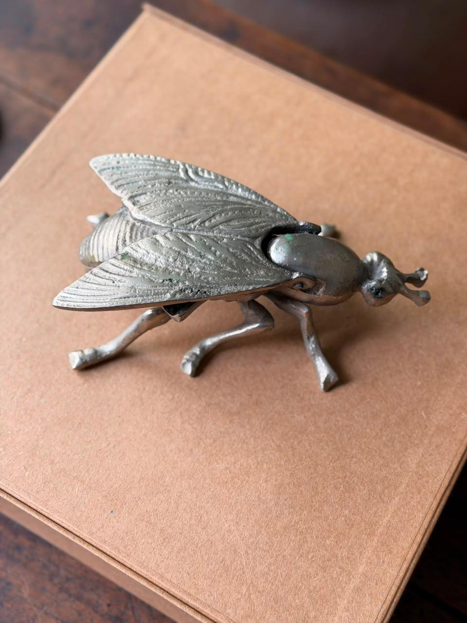 Cinzeiro mosca em bronze