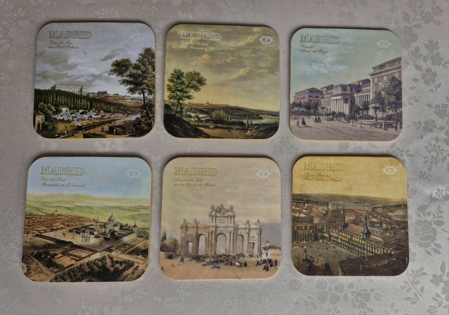 Conjunto de porta-copos fabricados na Espanha