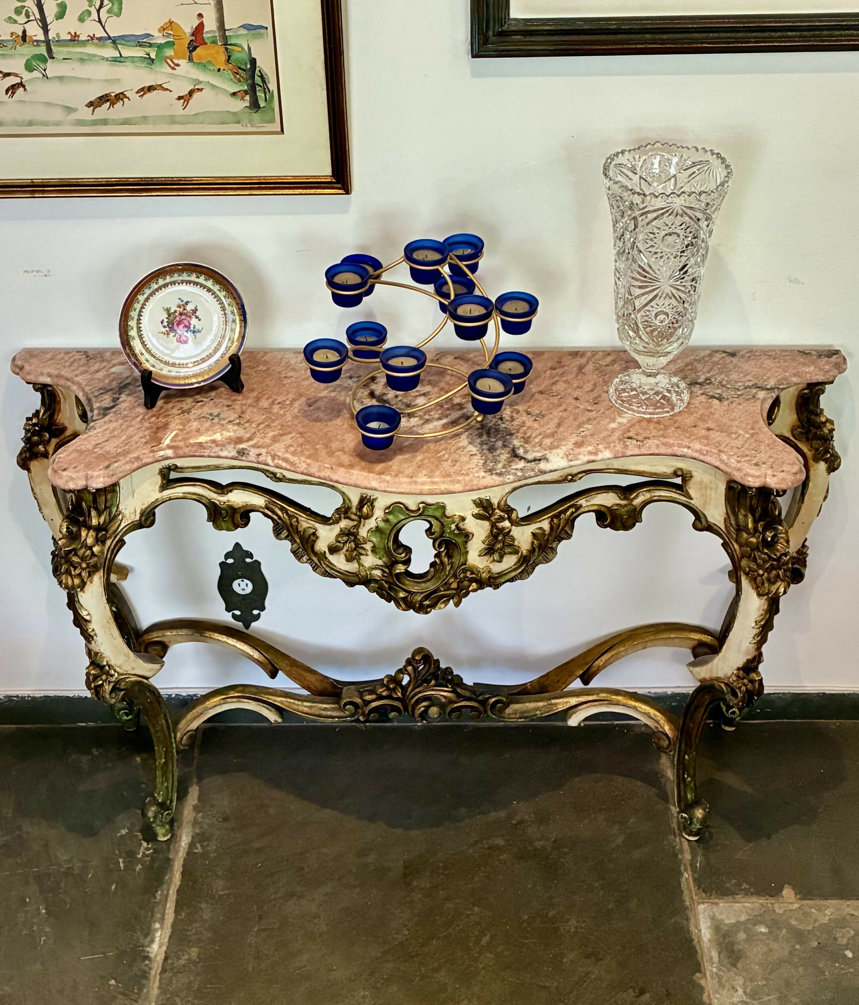 Aparador com Tampo de Mármore Rosa