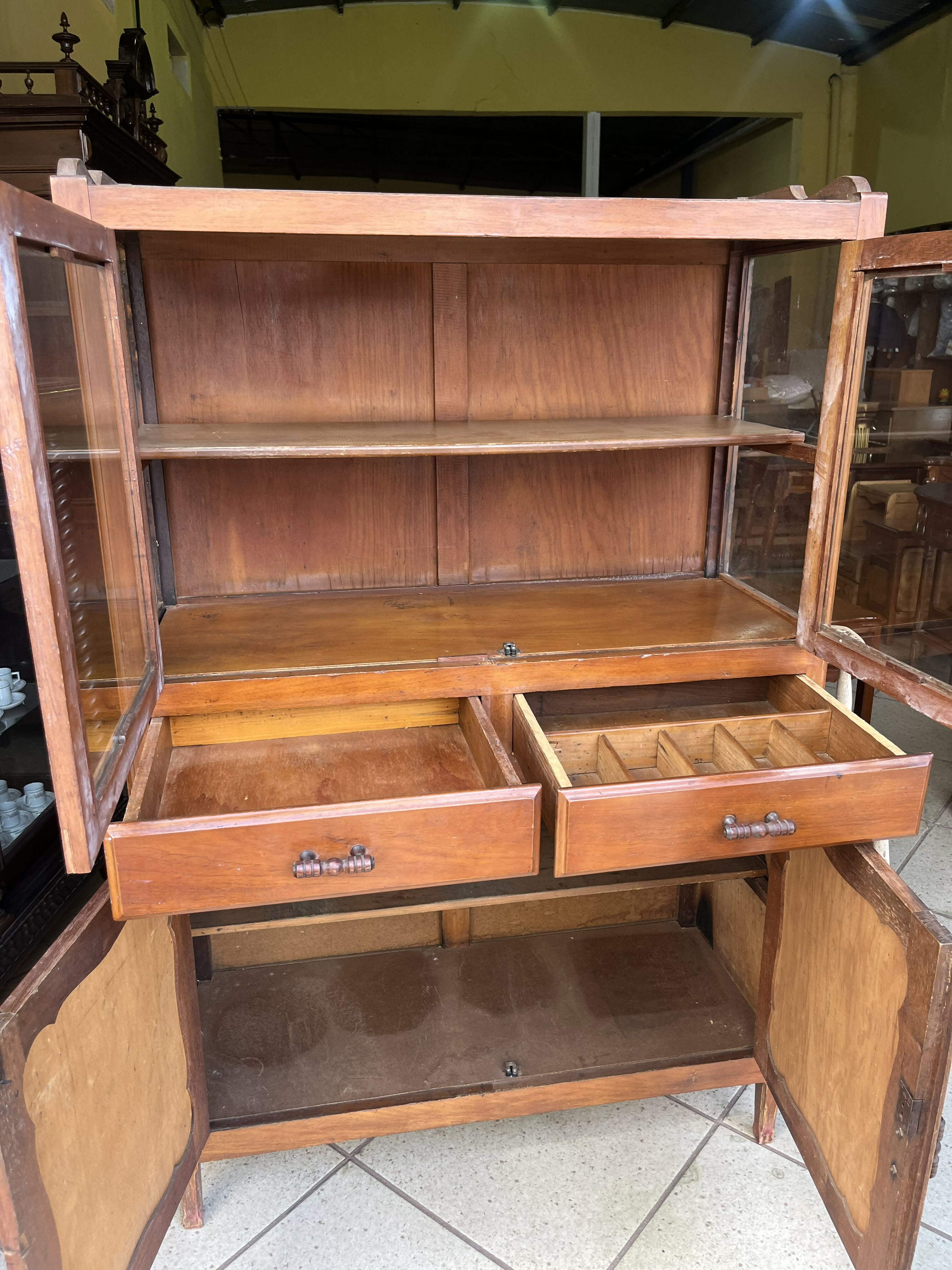 GUARDA COMIDA ANTIGO EM PERFEITO ESTADO