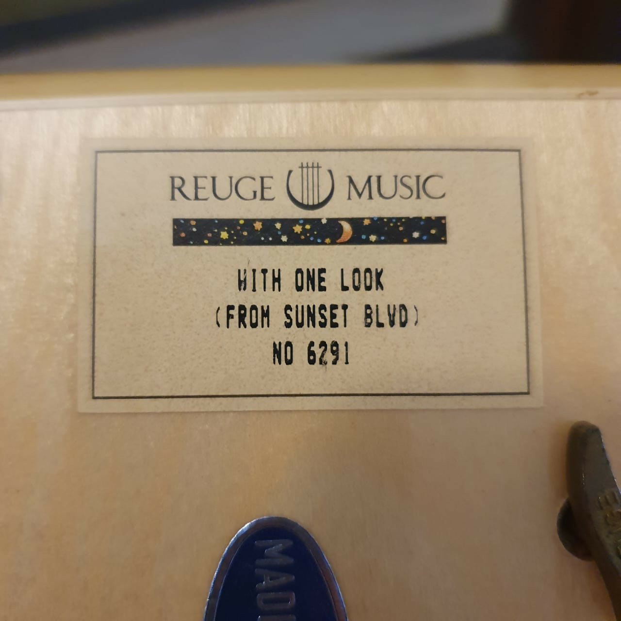 Maravilhosa caixinha vintage de música italiana! Impecável!