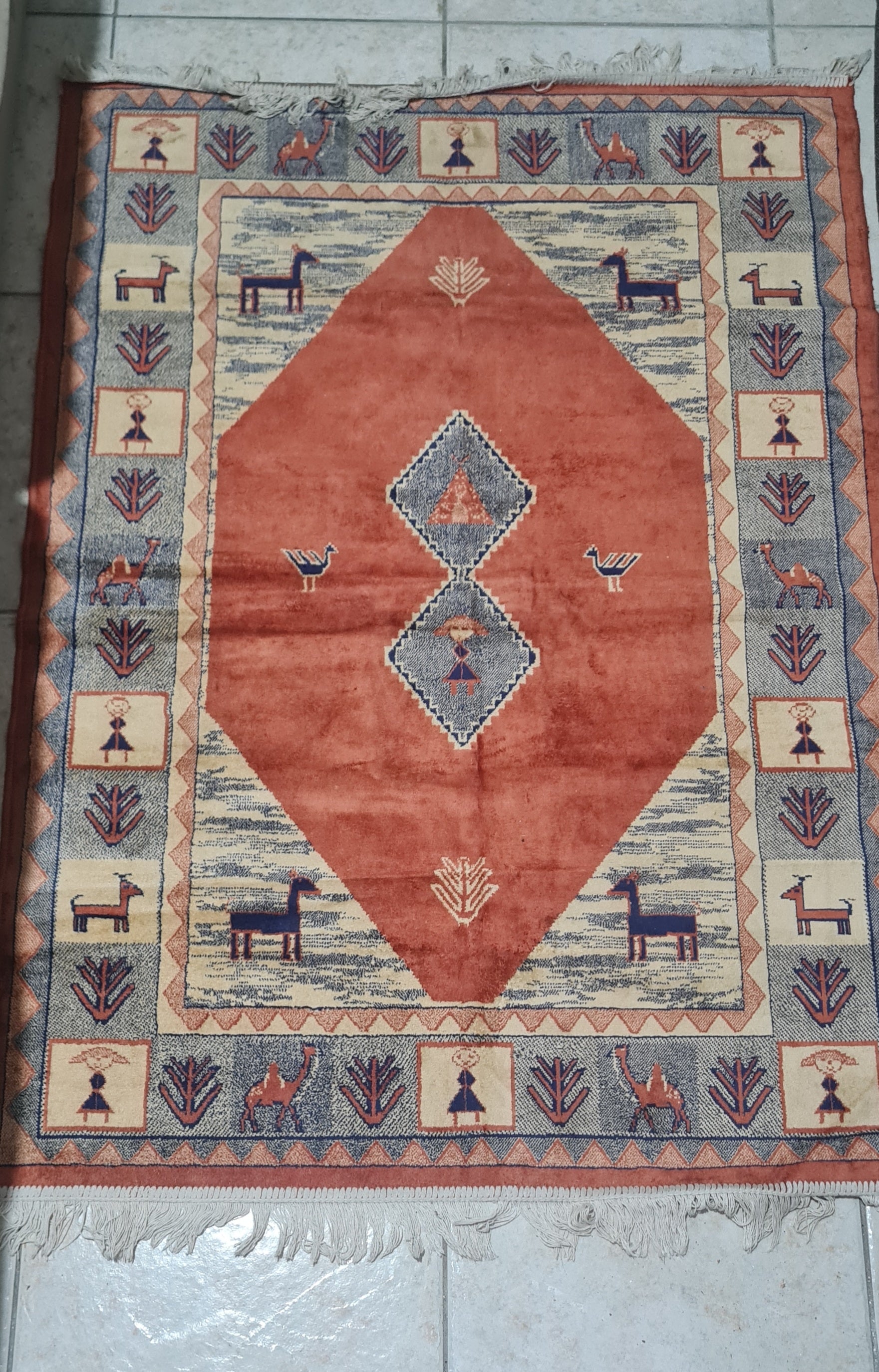 Tapete Estilo Tribal Geométrico - Decoração Boho (1,40 x 0,97m)