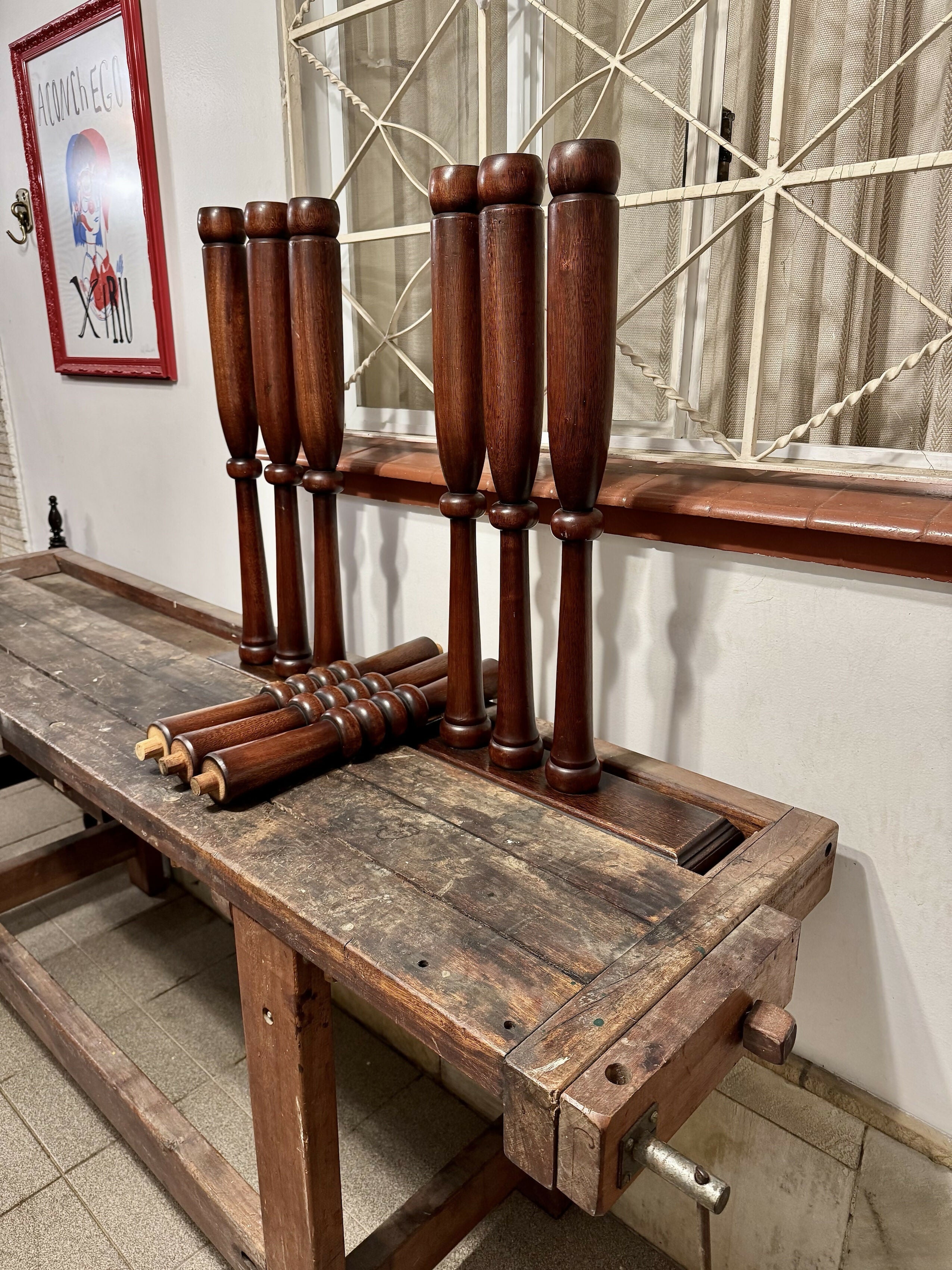 Divisória Balaustrada em linda madeira maciça