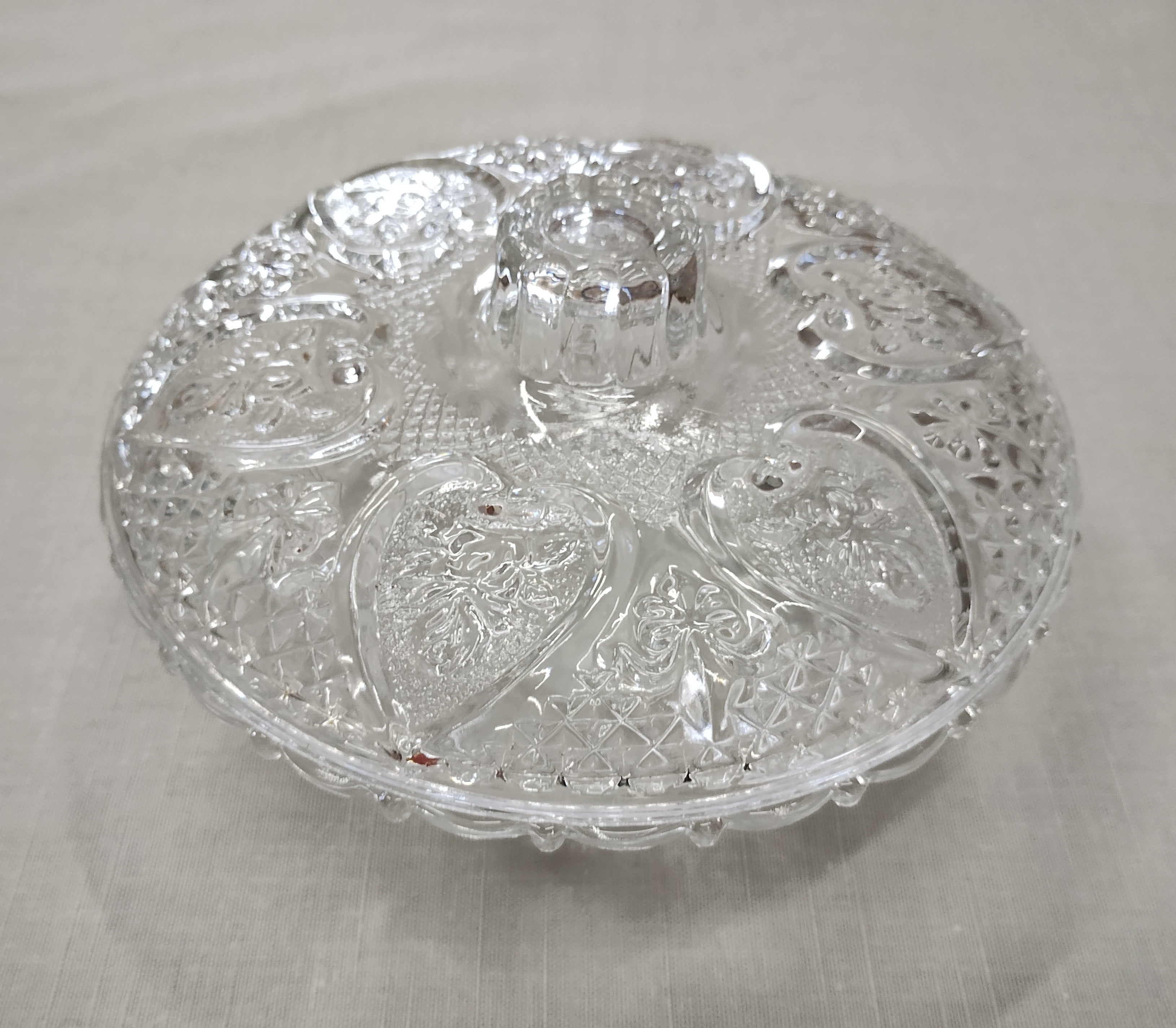 Bomboniere redonda de cristal texturizado 