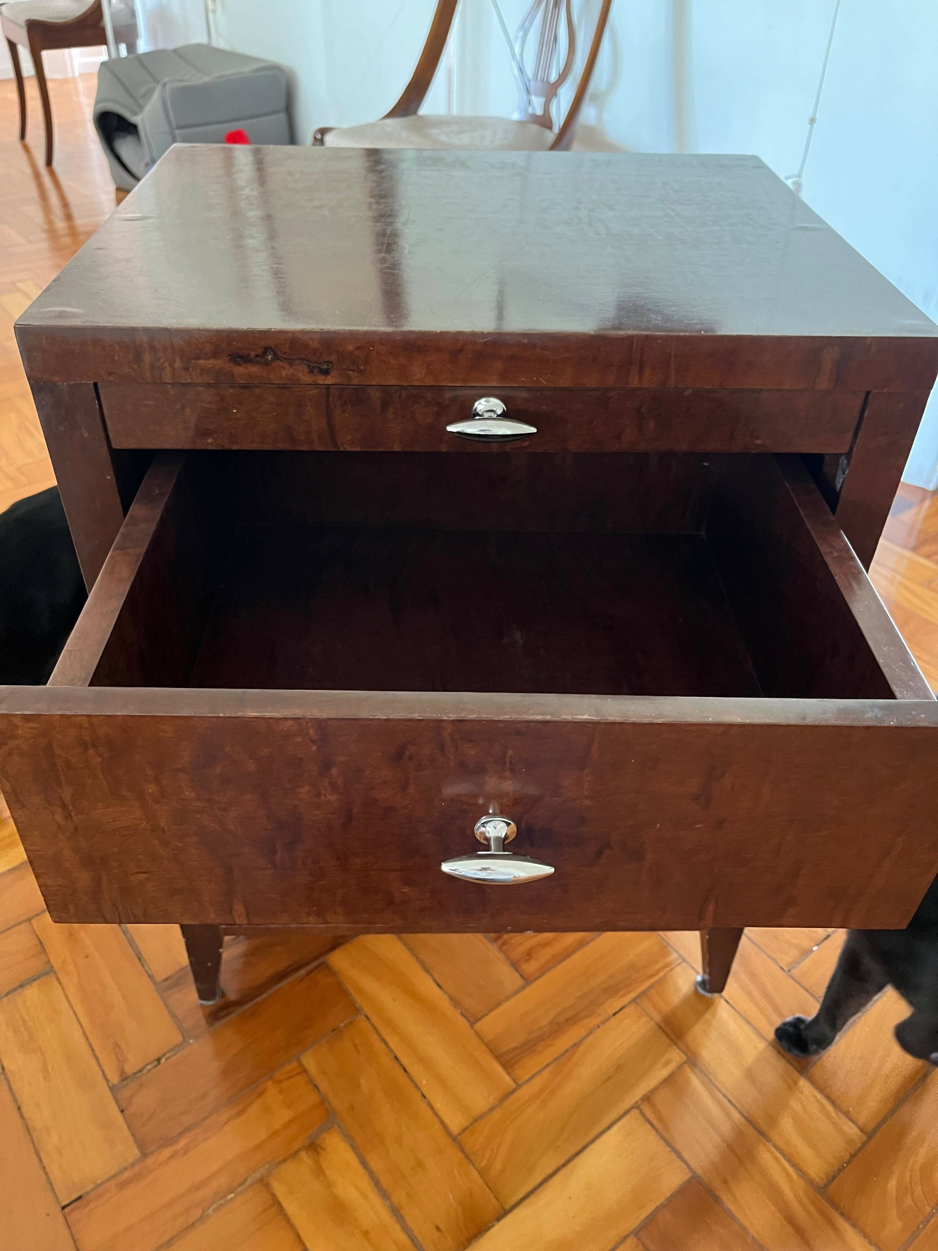 Móvel de Cabeceira em Rádica de Imbuia (L- 50cm)