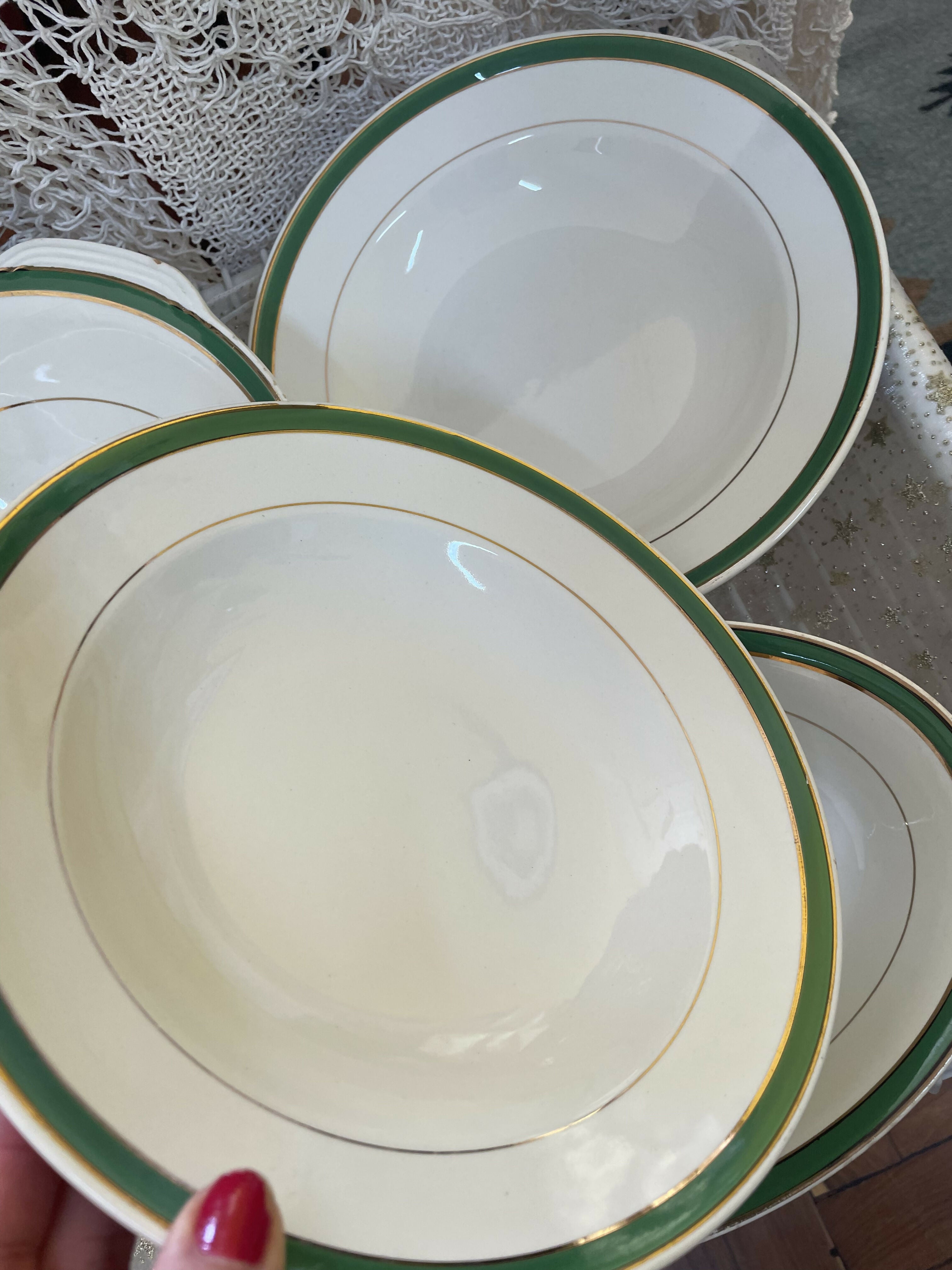 Jogo de pratos fundos e travessas Porto Ferreira