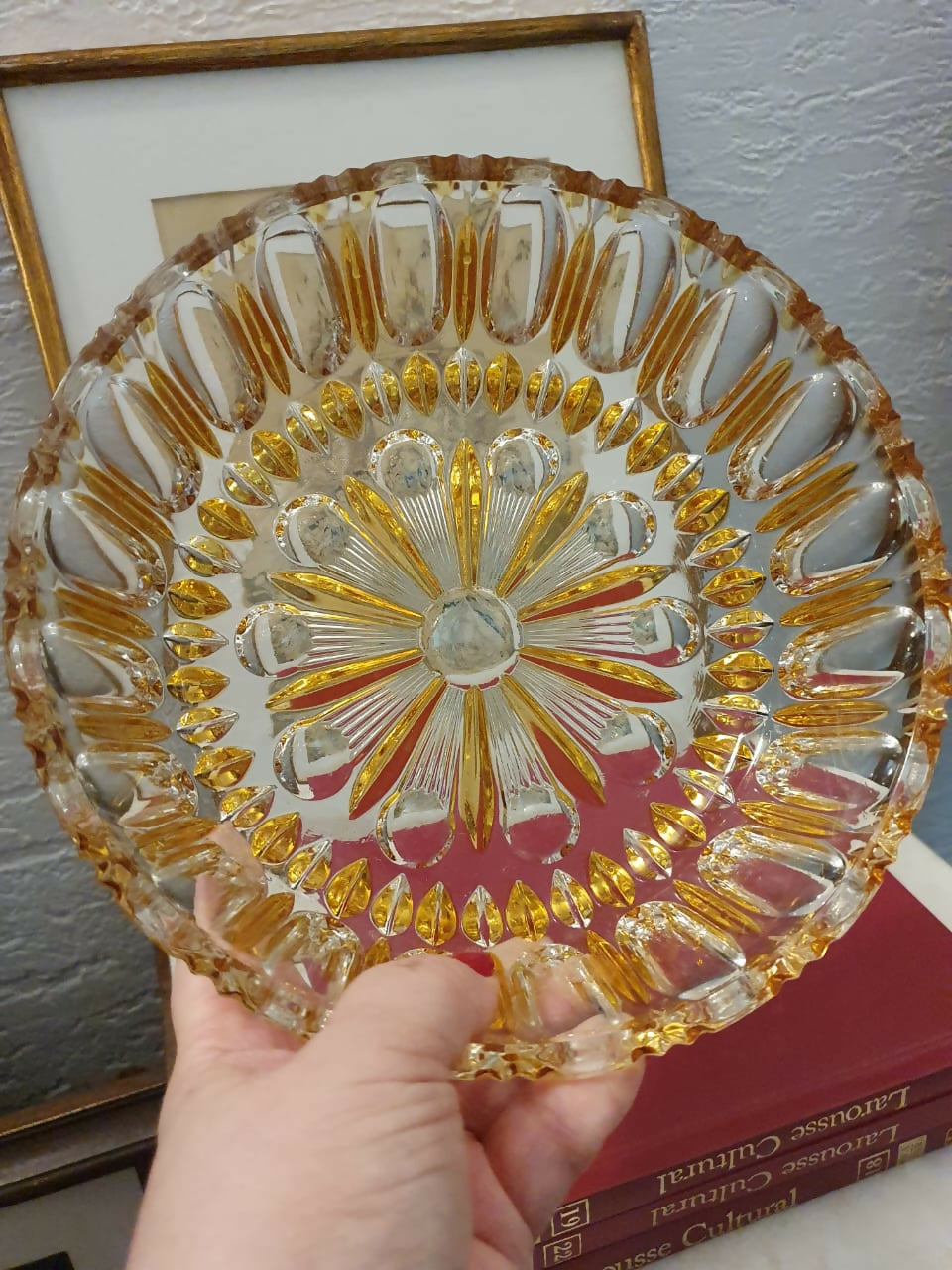 Centro de mesa em maravilhoso cristal double âmbar, estilo Art Decó. Intacta!