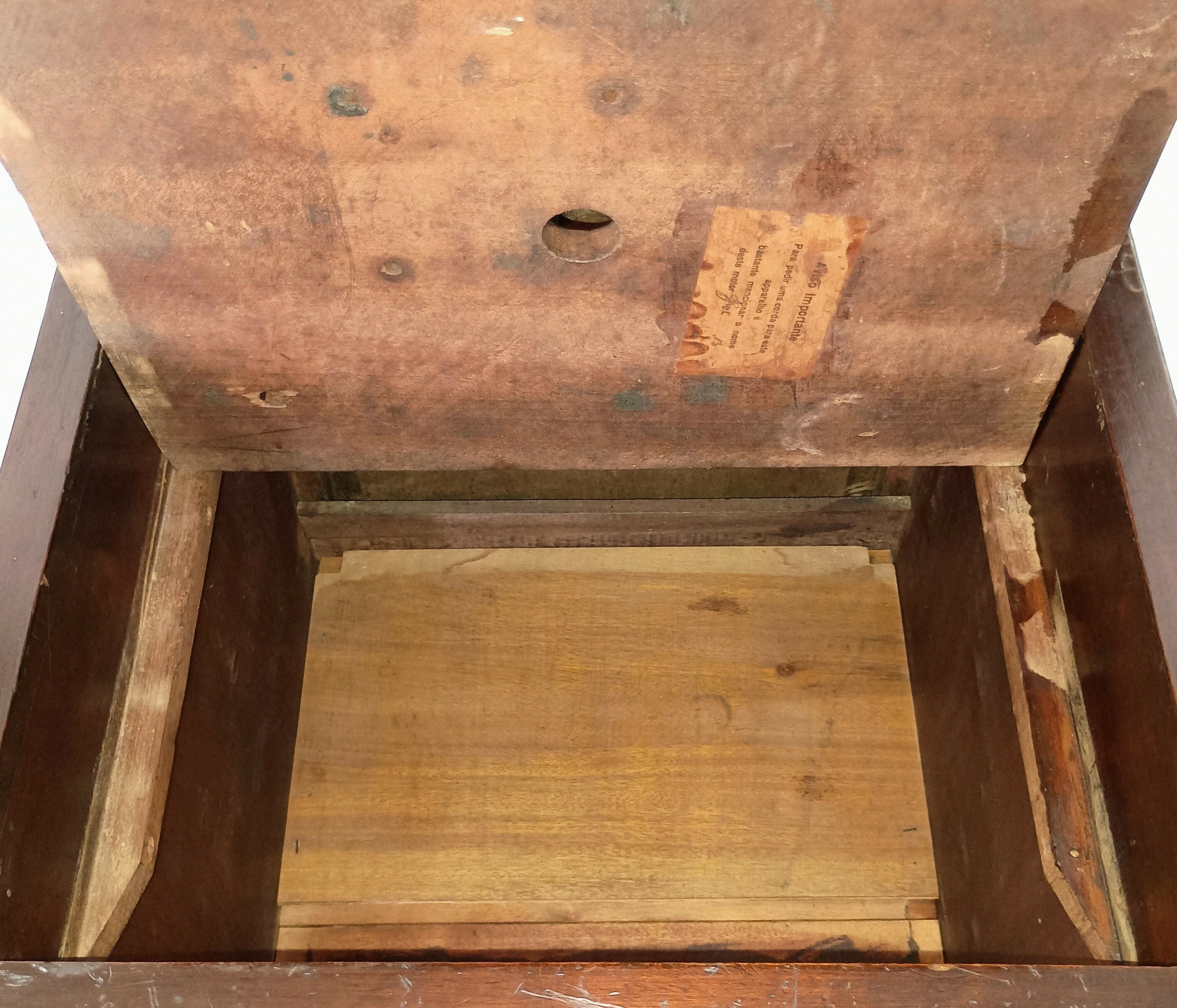 Gabinete de gravofone em jacarandá