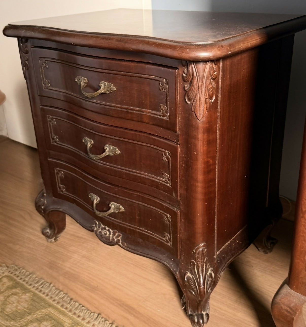 Par de mesas de cabeceiras