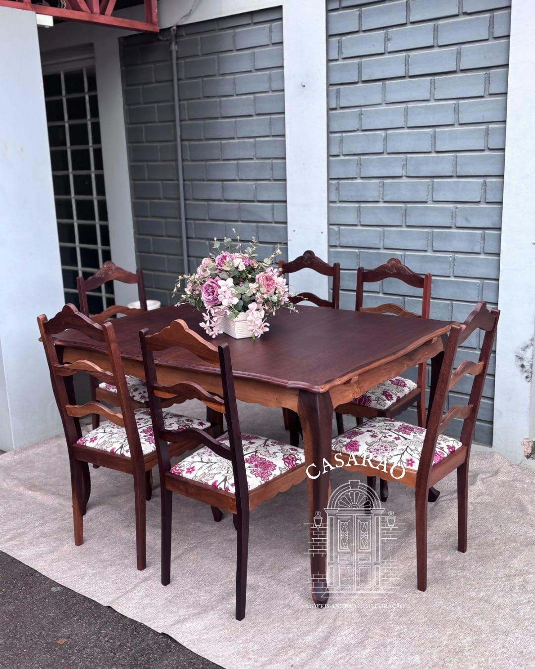 Conjunto Mesa provençal com 6 cadeiras