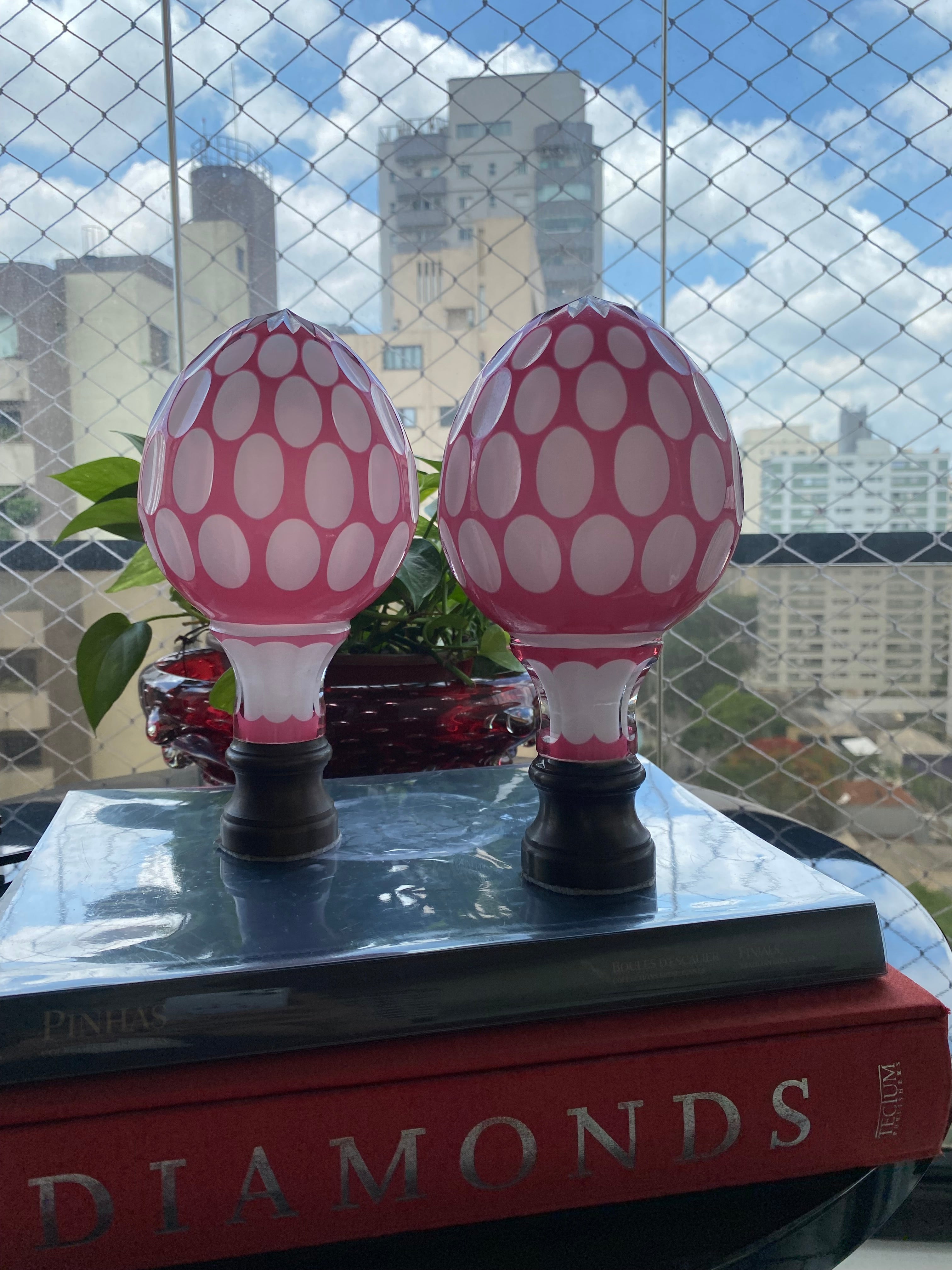 Par de Pinhas de cristal rosado