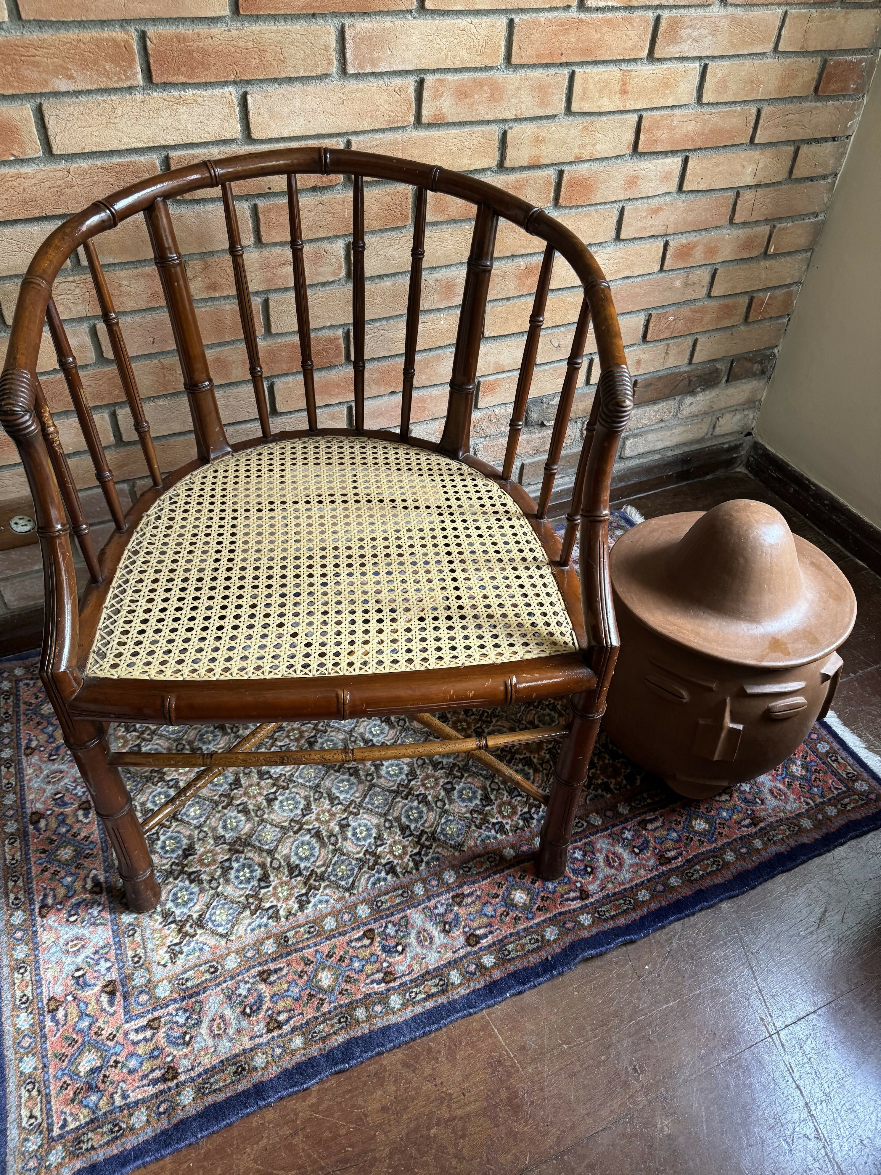 Poltrona Estilo Regency Fake Bambu com Palhinha
