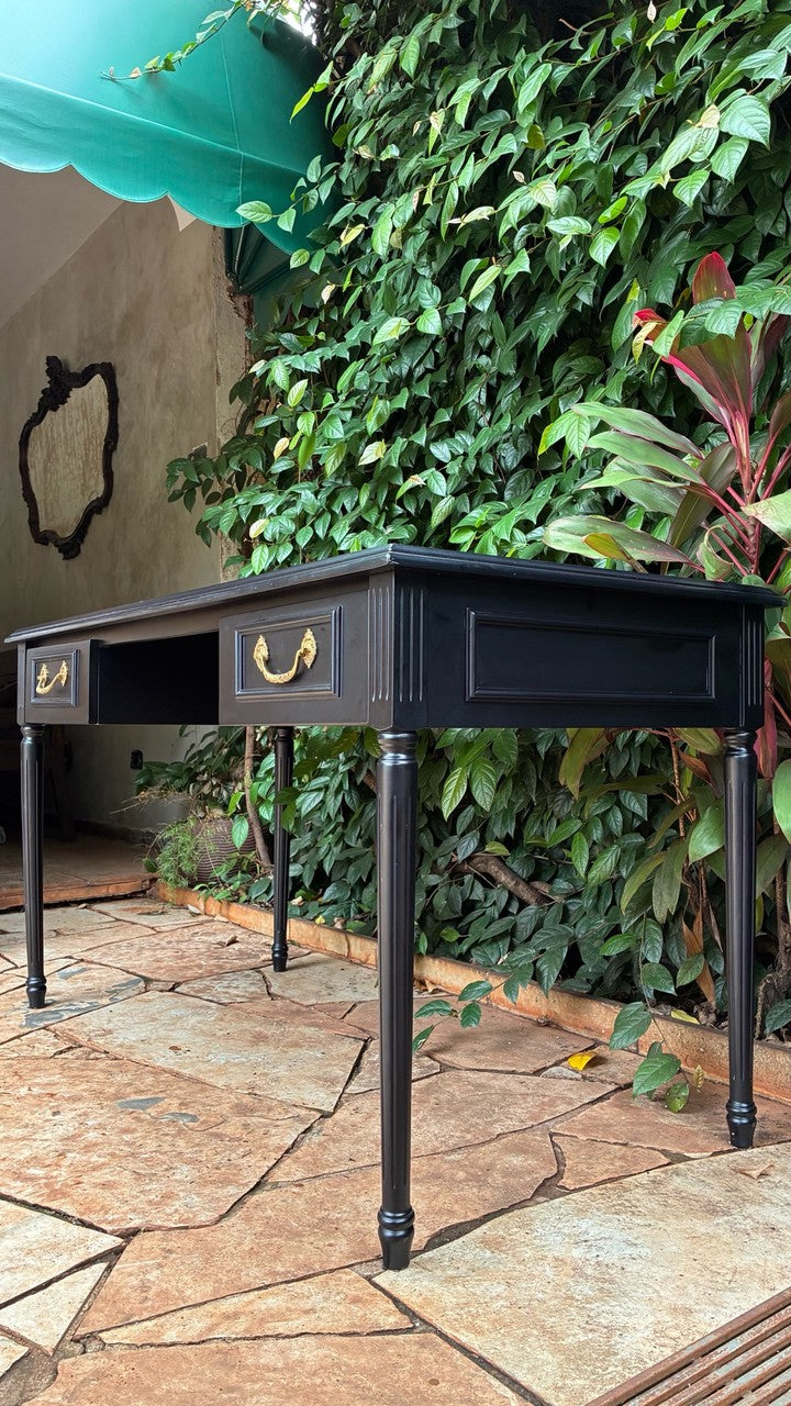 Escrivaninha Estilo Luís XVI Laqueada em preto 