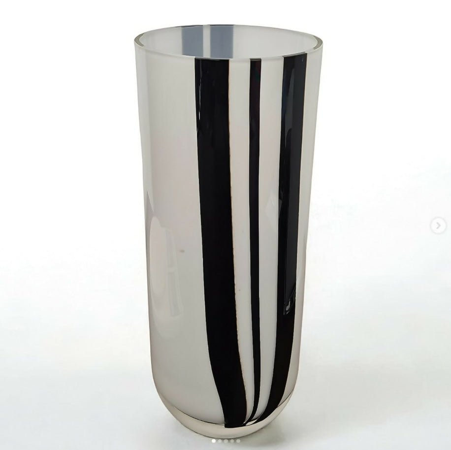 Vaso Seguso em vidro artístico em preto e branco