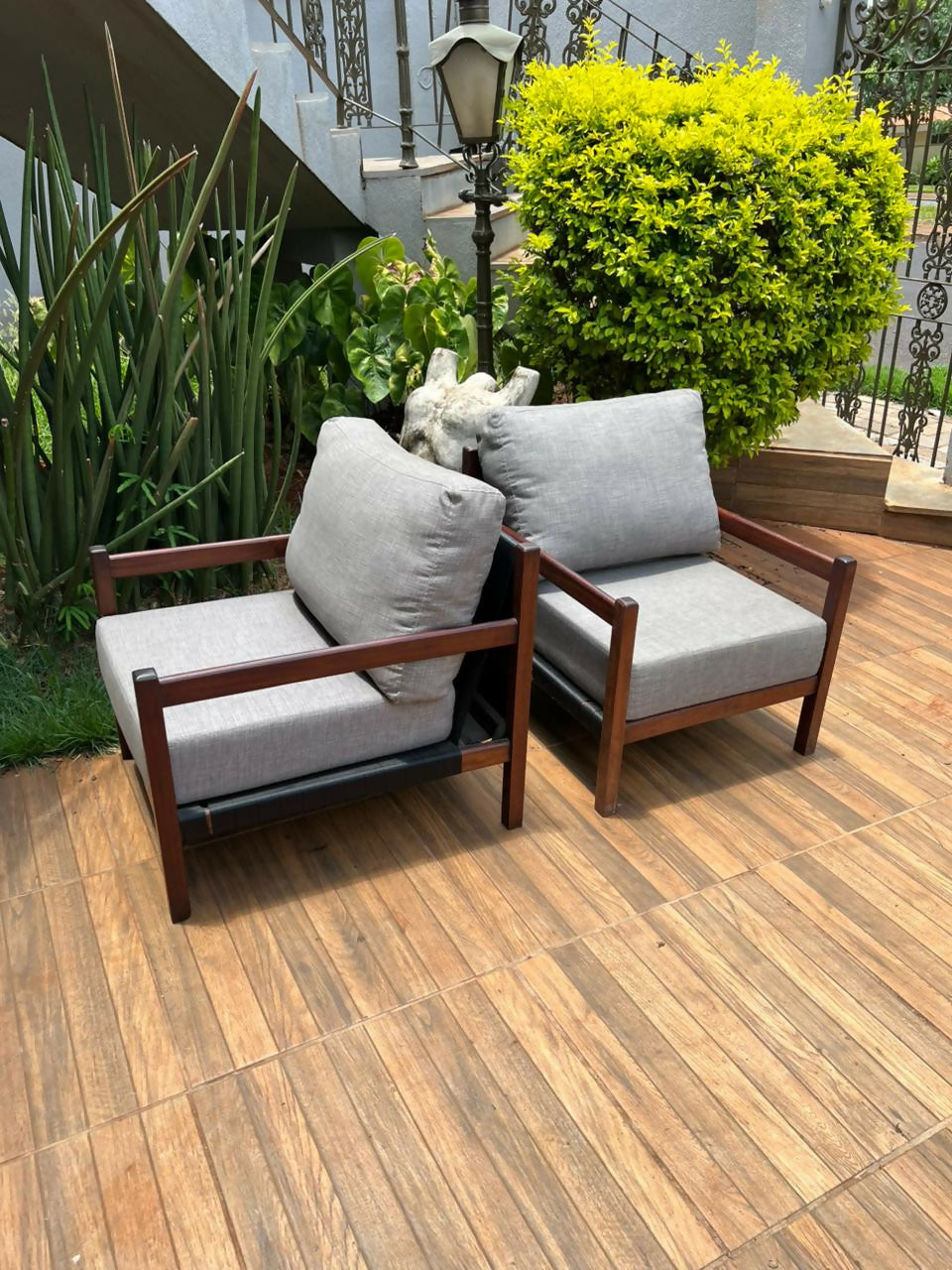 Par de Poltronas Design anos 60