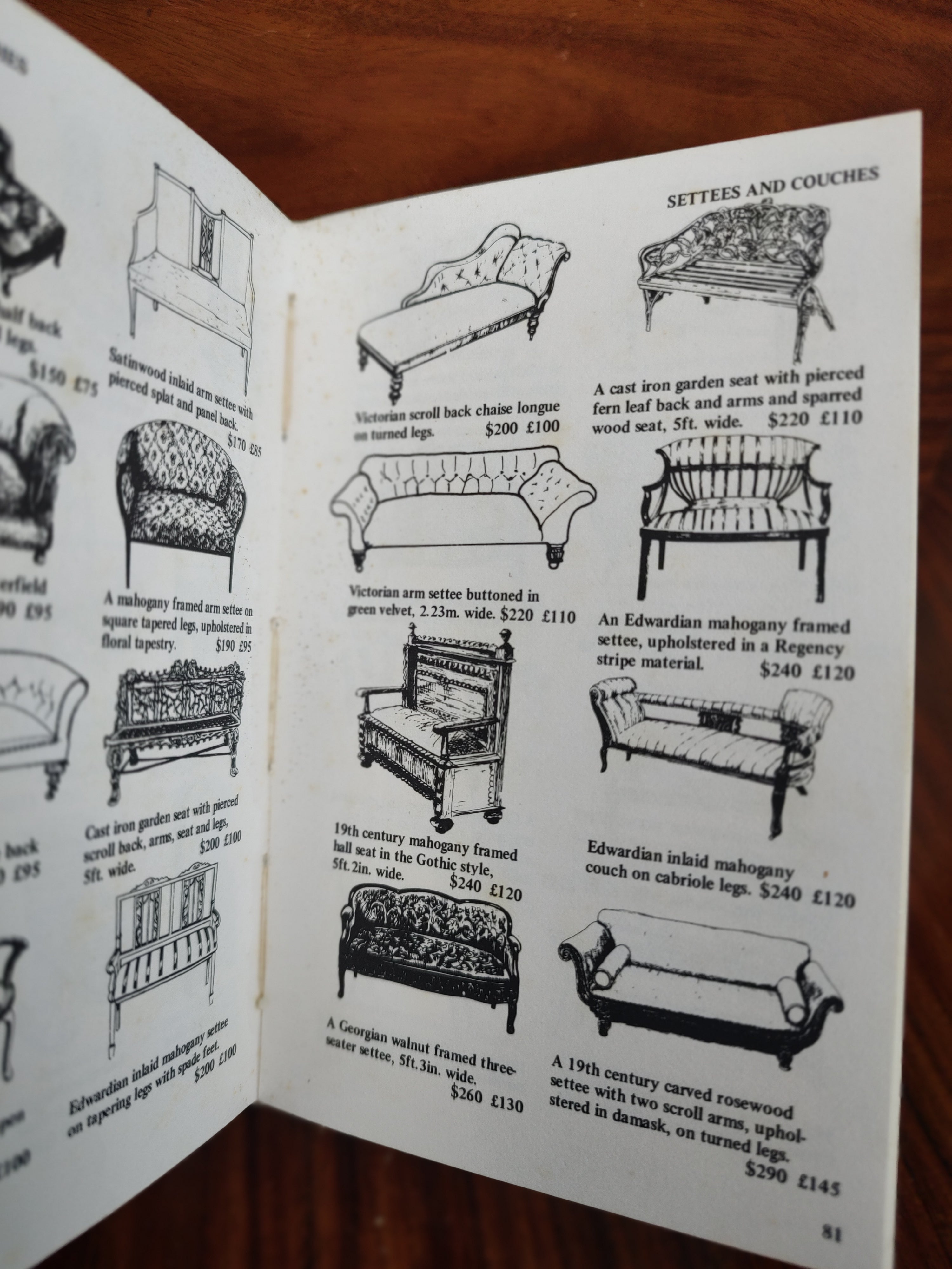 Raro Livro "Chairs &amp; Couches — Antiques and Their Values"  por Tony Curtis - edição 1980