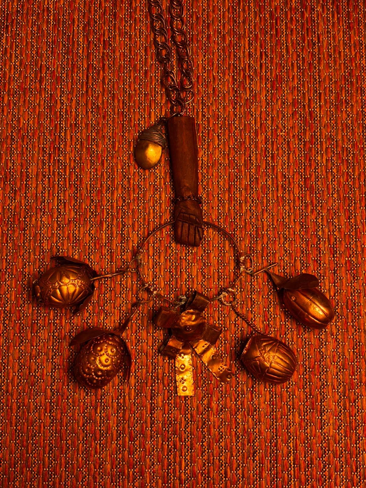 Balangandã com Figa em Madeira e Amuletos