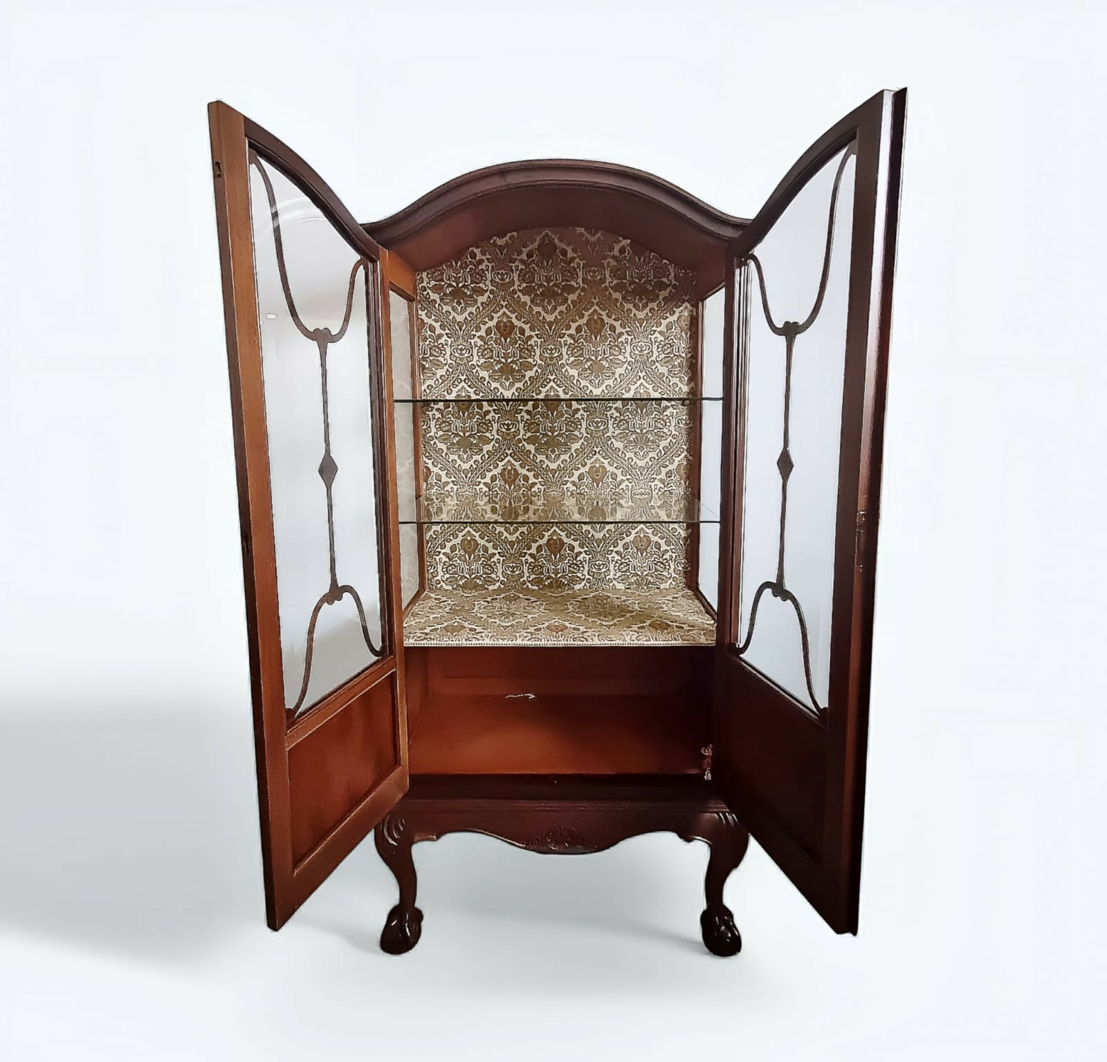 Vitrine em madeira nobre estilo Chippendale