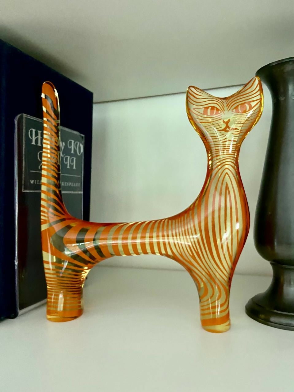 Gato em resina assinado por Abraham Palatnik (DMCPS_286)