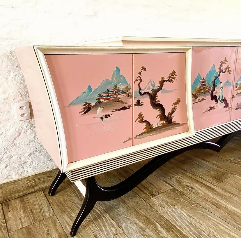 Buffet anos 50 em Chinoiserie Rosa