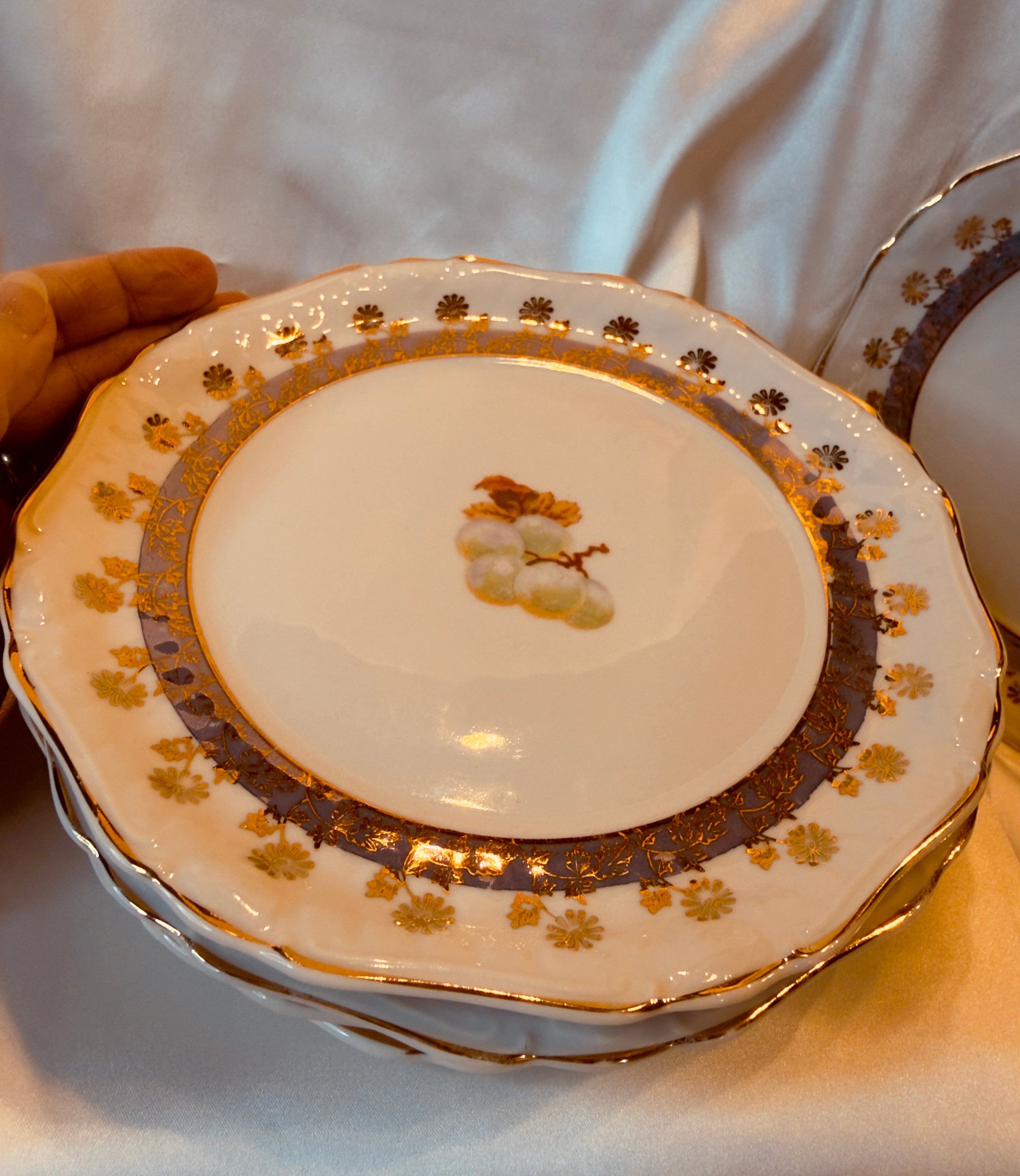 Conjunto para Bolo Porcelana com motivo de frutas (prato bolo + 6 pratinhos sobremesa) 