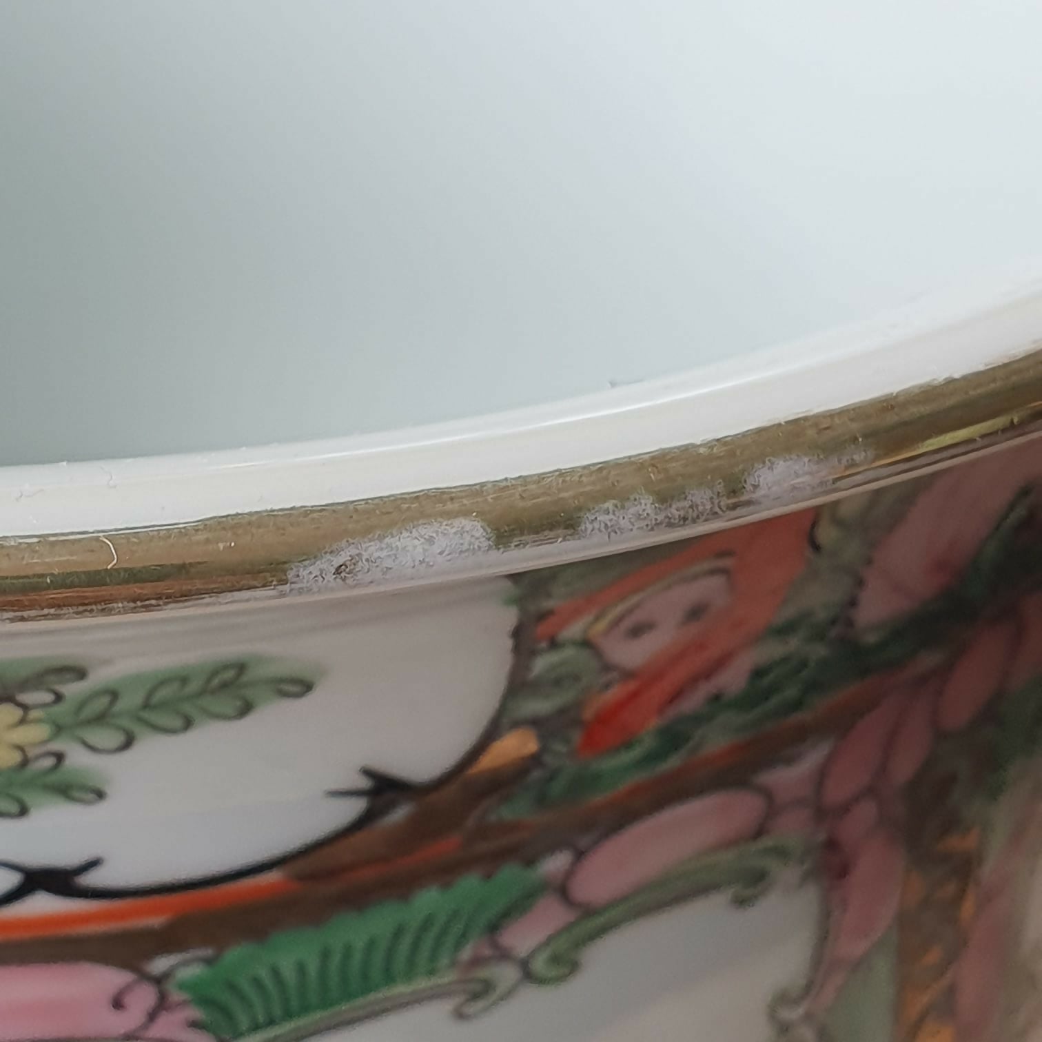 Cachepot em porcelana chinesa Lee´s ao gosto Família Rosa com presentoir