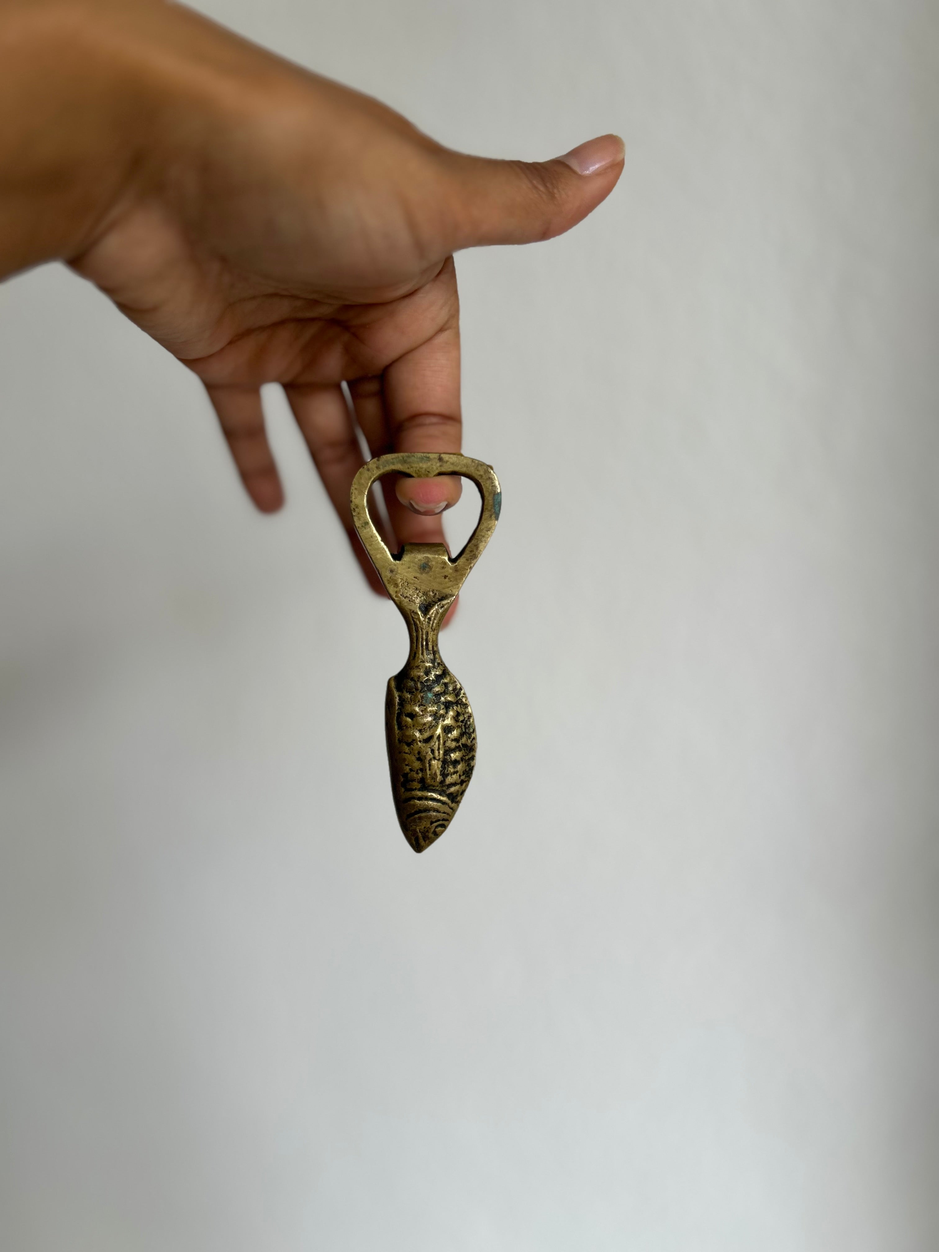Abridor de Garrafa Vintage Peixe em Latão