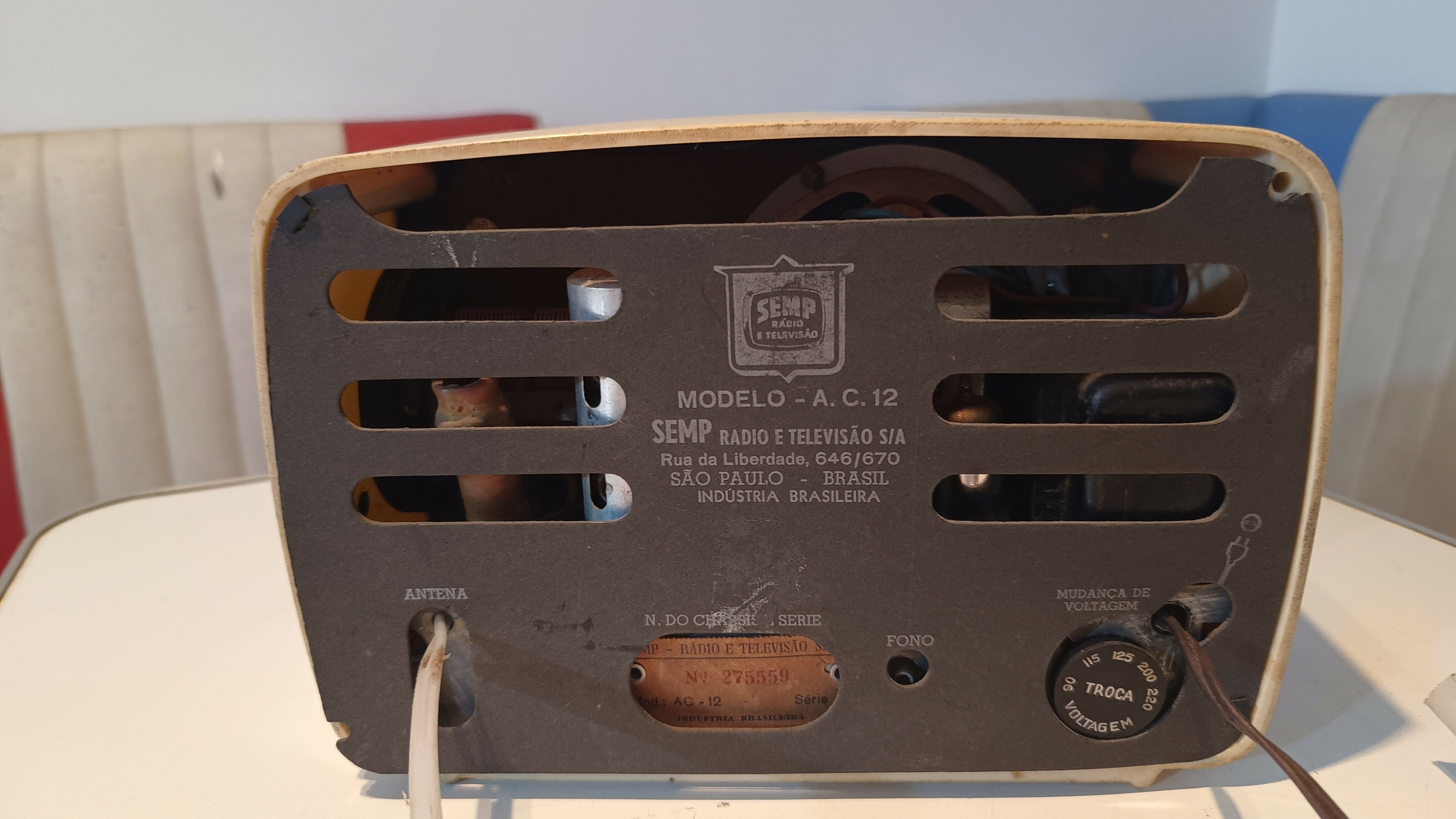 Rádio válvula anos 60