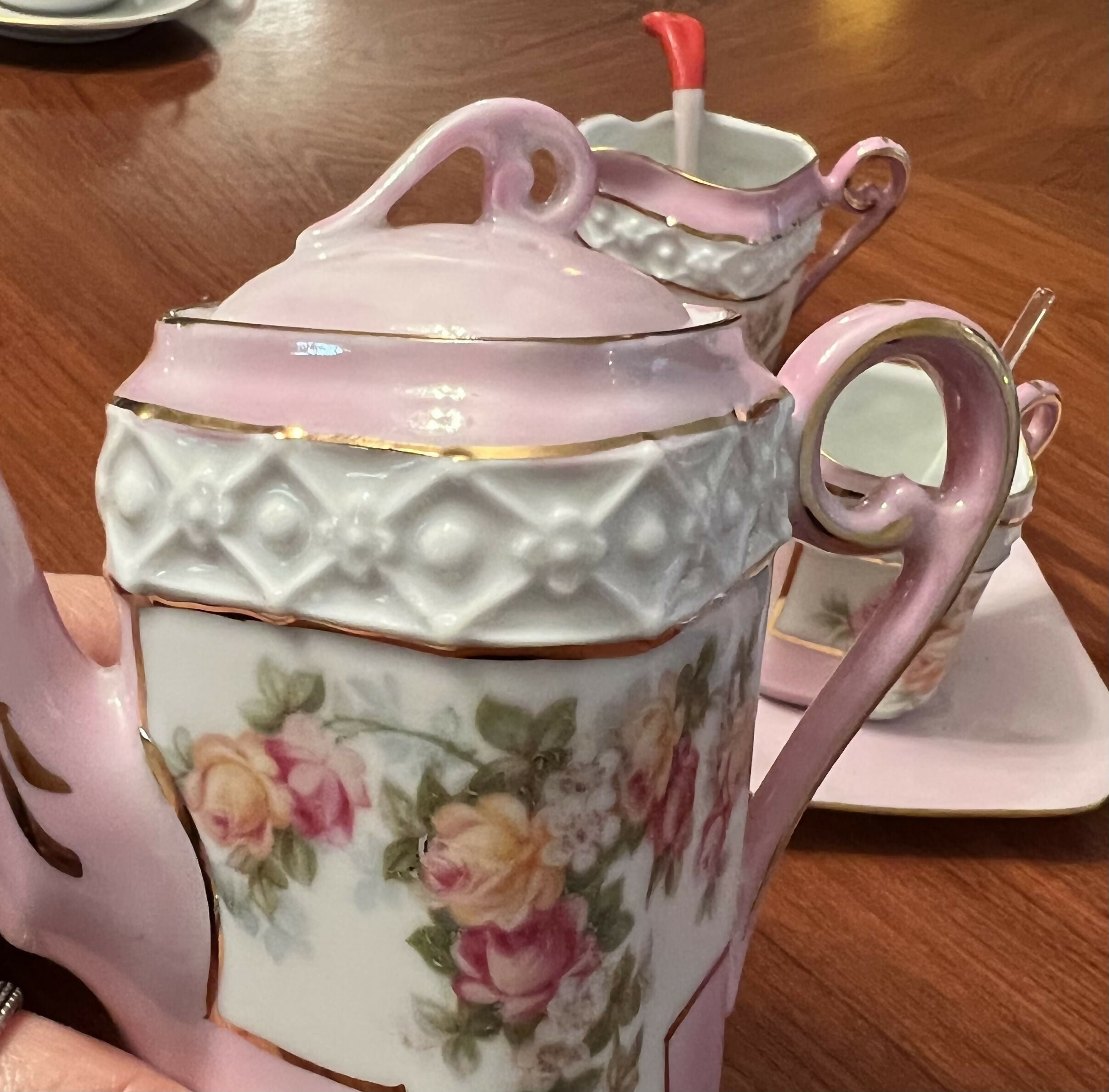 Conjunto de Chá Porcelana Francesa Tete a Tete