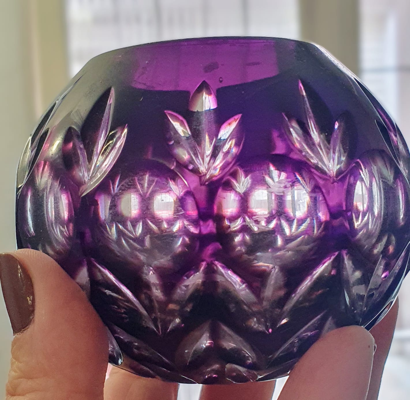 Par de porta velas em cristal overlay em tom de roxo/uva. Muito lindos.