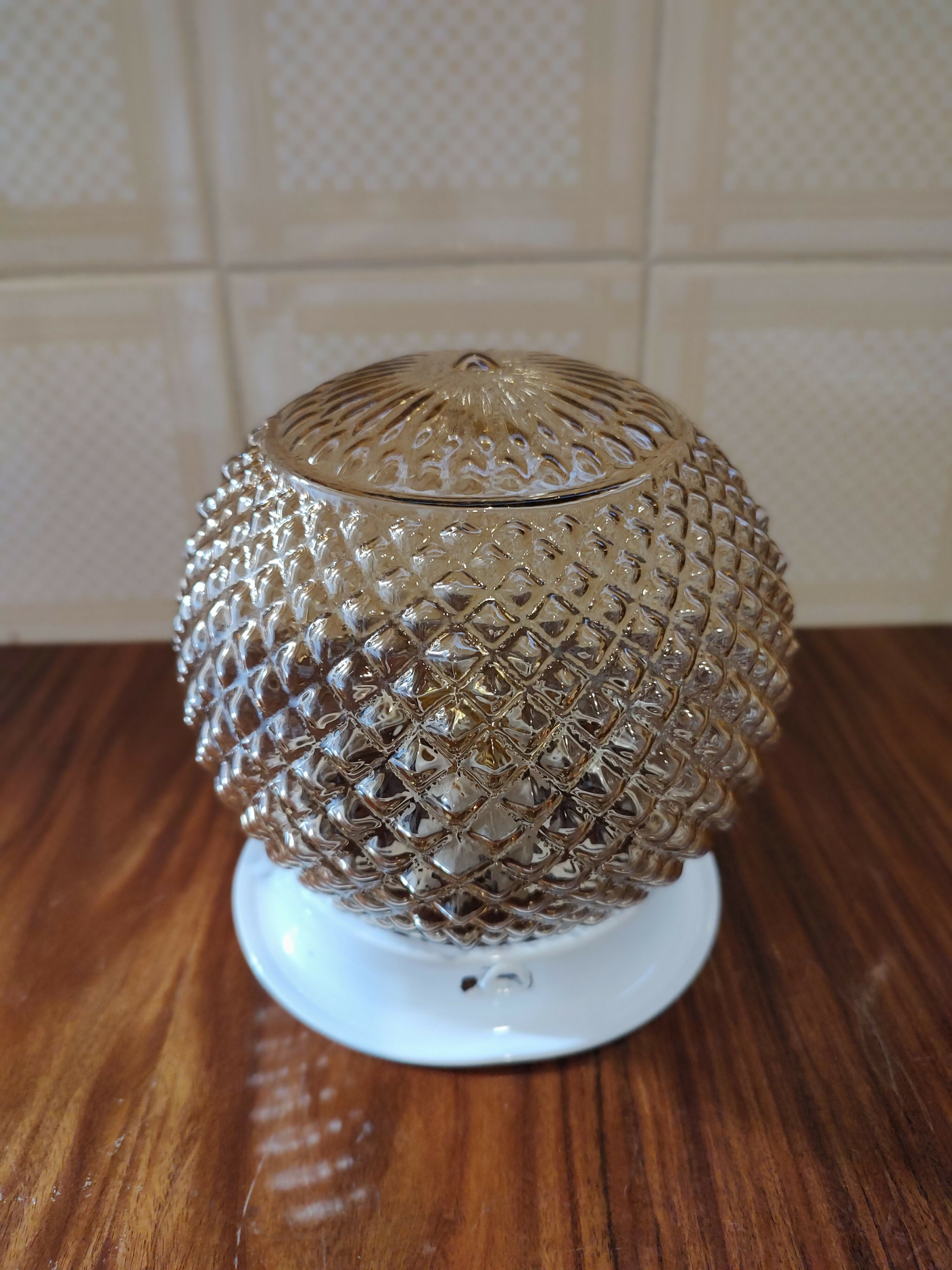 Rara Cúpula / Lustre / Luminária Bola em vidro âmbar texturizado com bocal e plafon novos (valor unitário)