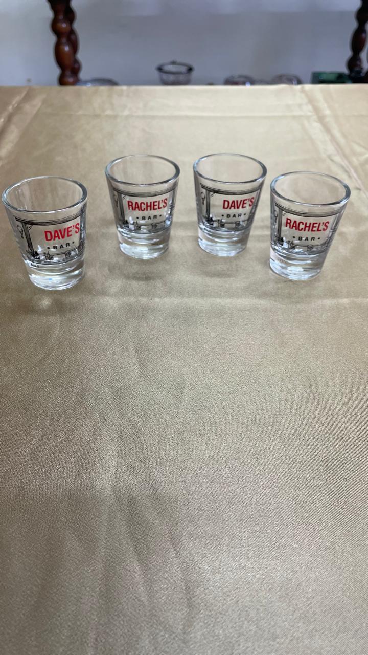 Jogo de 4 copinhos vintage para shot
