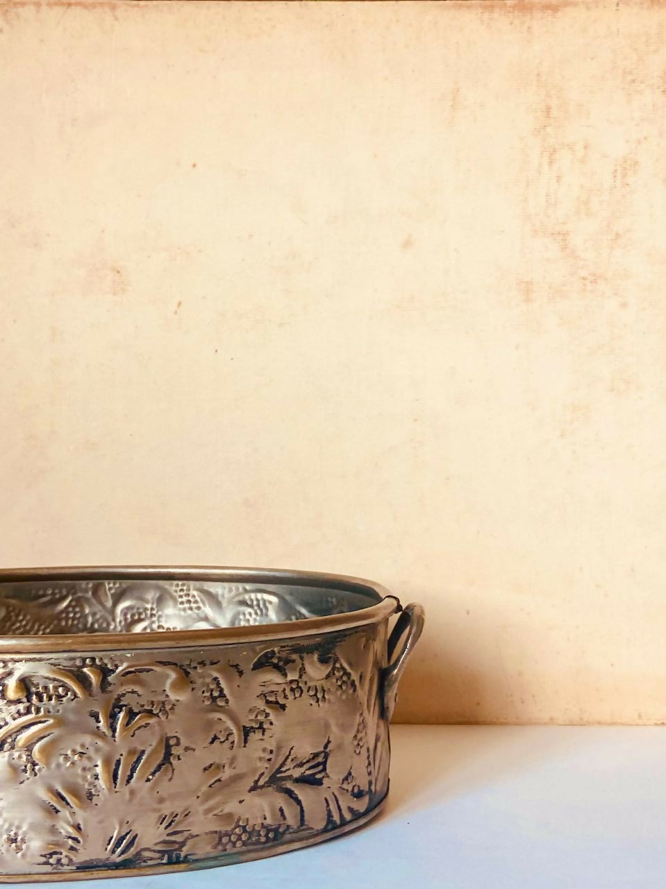Cachepot oval em metal 27 cm (DMCPS_261)