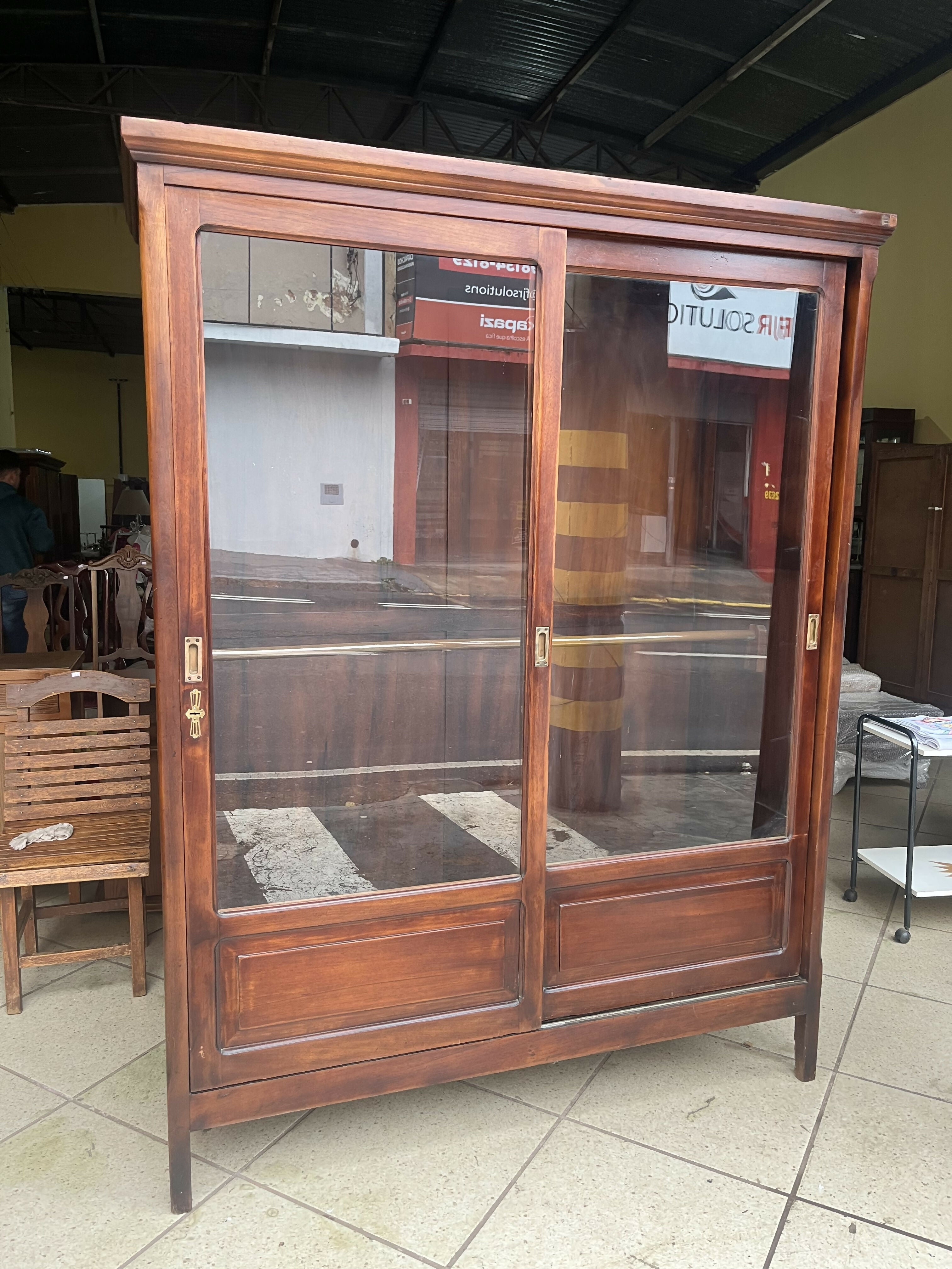 LINDO CLOSET / ARMARIO / ROUPEIRO ANTIGO EM MADEIRA