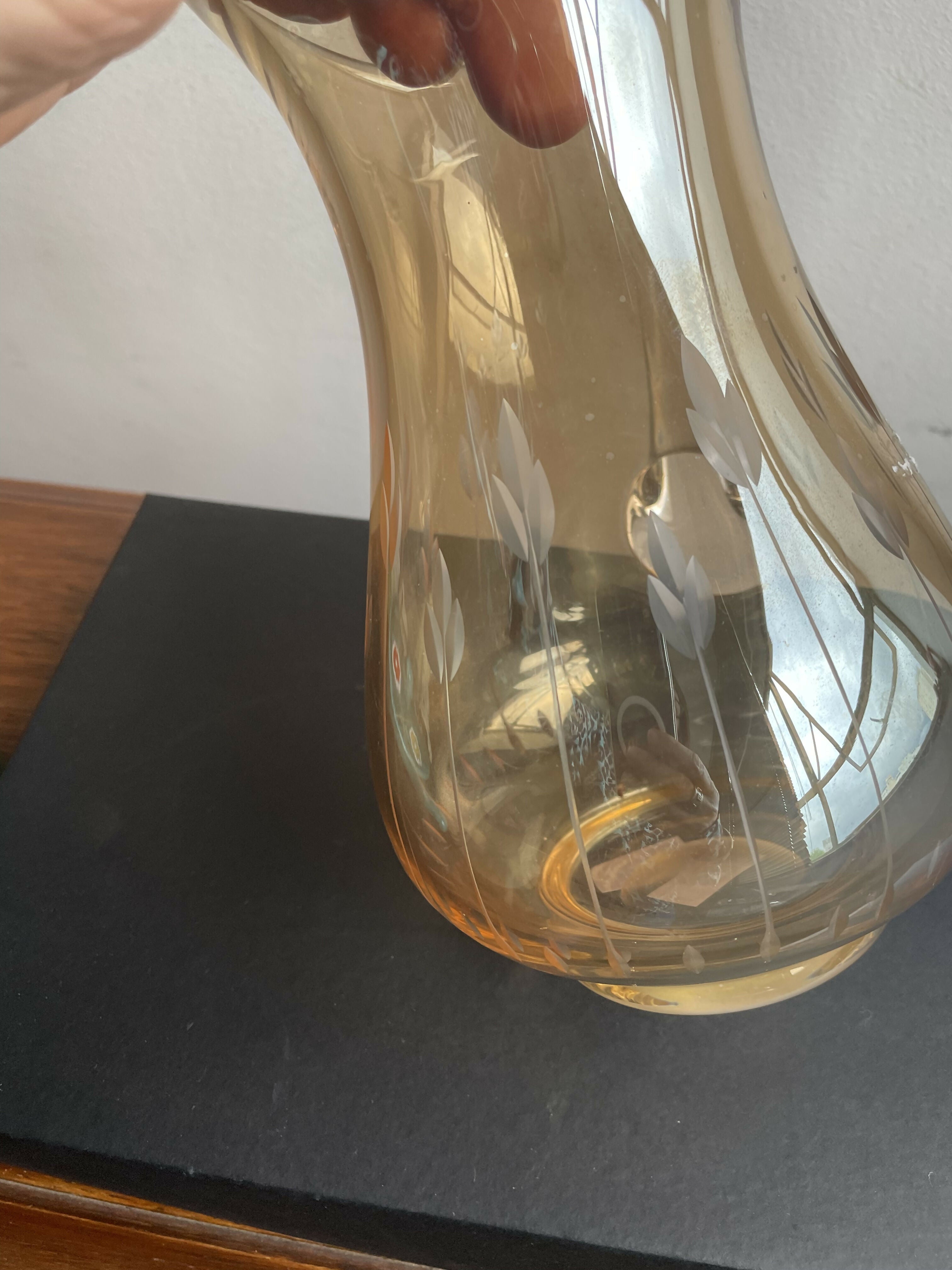 Jarra de cristal ambar